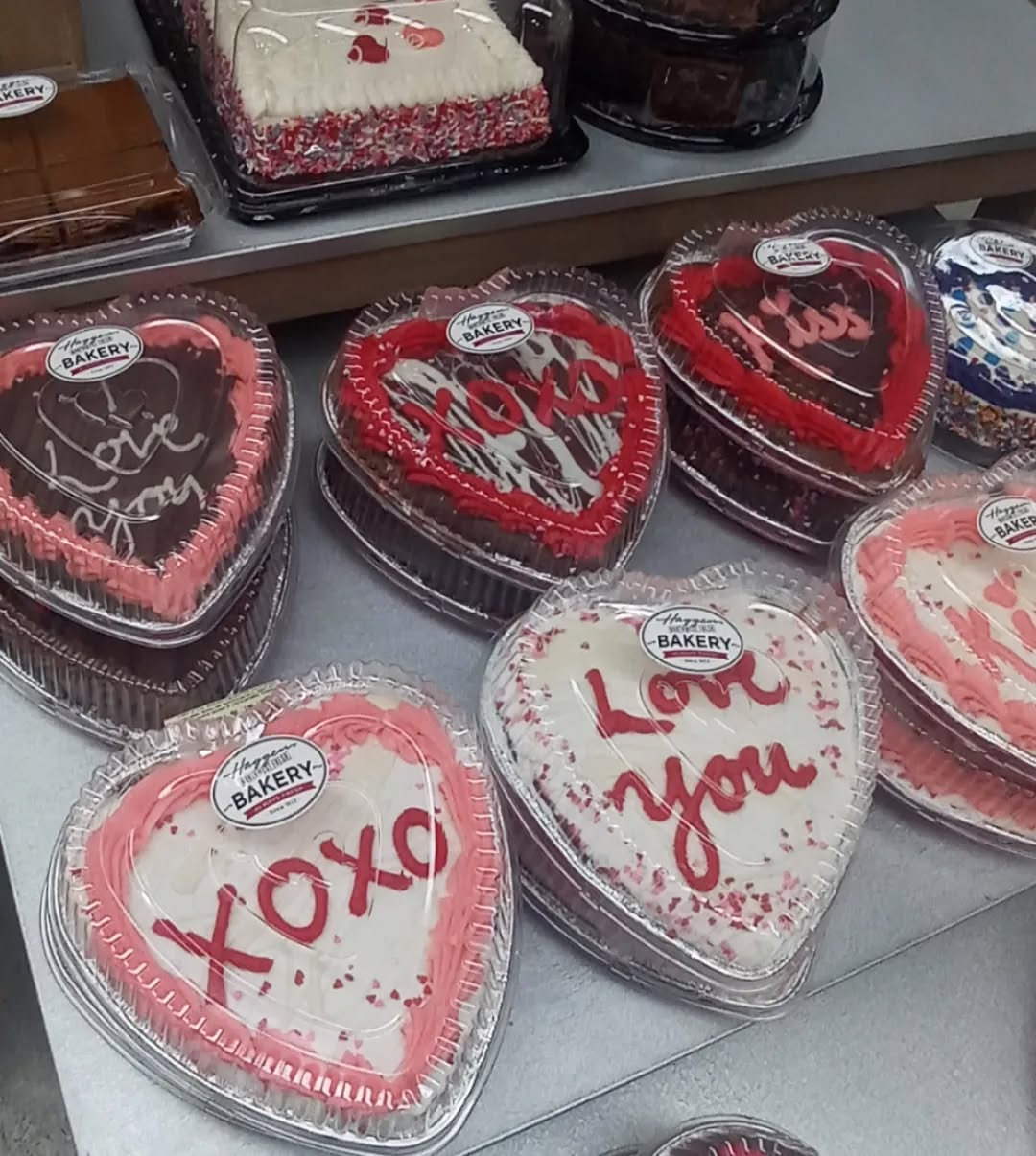 ❤ Valentine's Day is only 2 days away! 💞
I'll be open for deliveries Tuesday and Wednesday and would love to help you get last minute class supplies or surprise a loved one.
I can deliver from any grocery store, florist, bakery, restaurant, chocolate shop, or gift shop - which means you can spread the love to businesses of any size in our community!
Haggen in Woodinville (pictured) was still well stocked last night on baked goods, decor, and classroom Valentines.
💐 💘💌💋🌹💝🍫
#valentinesdaygiftideas #valentinesdelivery #surpriseyourlovedones #giftdelivery #giftshopping #kirklandwa #bothellwa #sammamishwa #redmondwa #kenmorewa #woodinvillewa #grocerydelivery #officedelivery #flowerdelivery #galentinesday #surpriseyourbestie