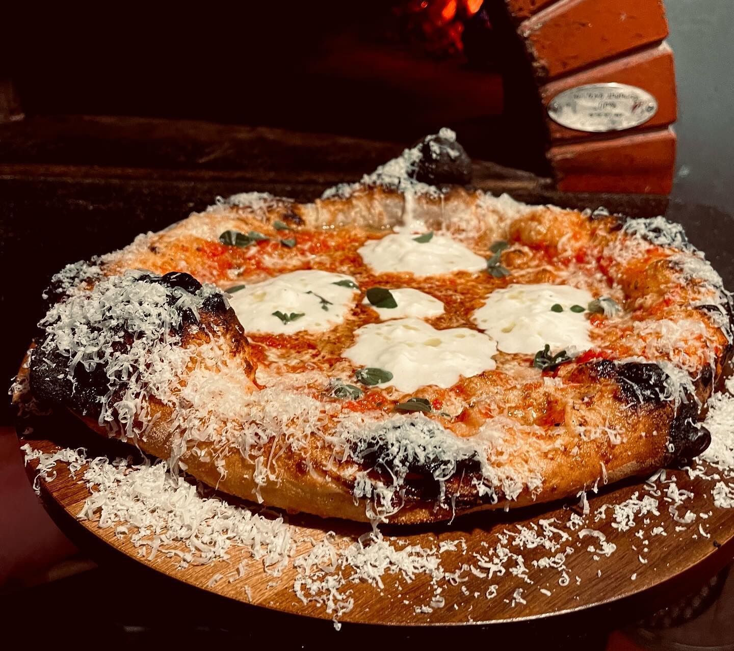 For the love of food…. we are here for it.
#offspringwoodfirepizza
#boonvillehotel
#boonville
#andersonvalley
#woodfirepizza
#foodgloriousfood
