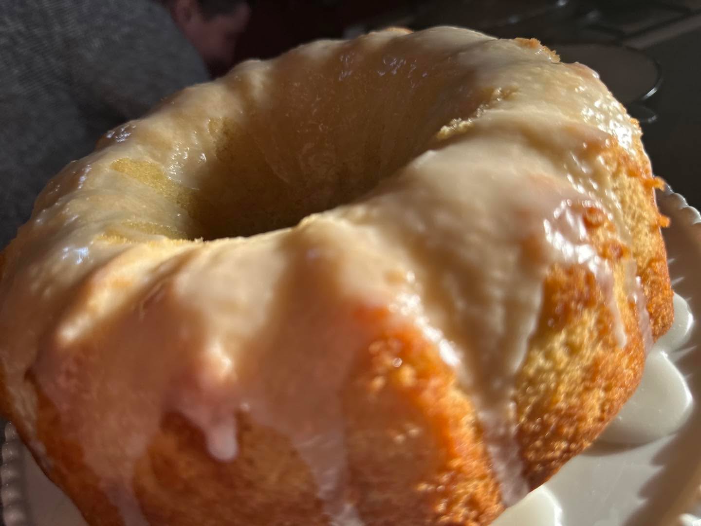 This is what dreams are made of ✨
#bundt #cake #icing #homebaker #smallbusinessowner