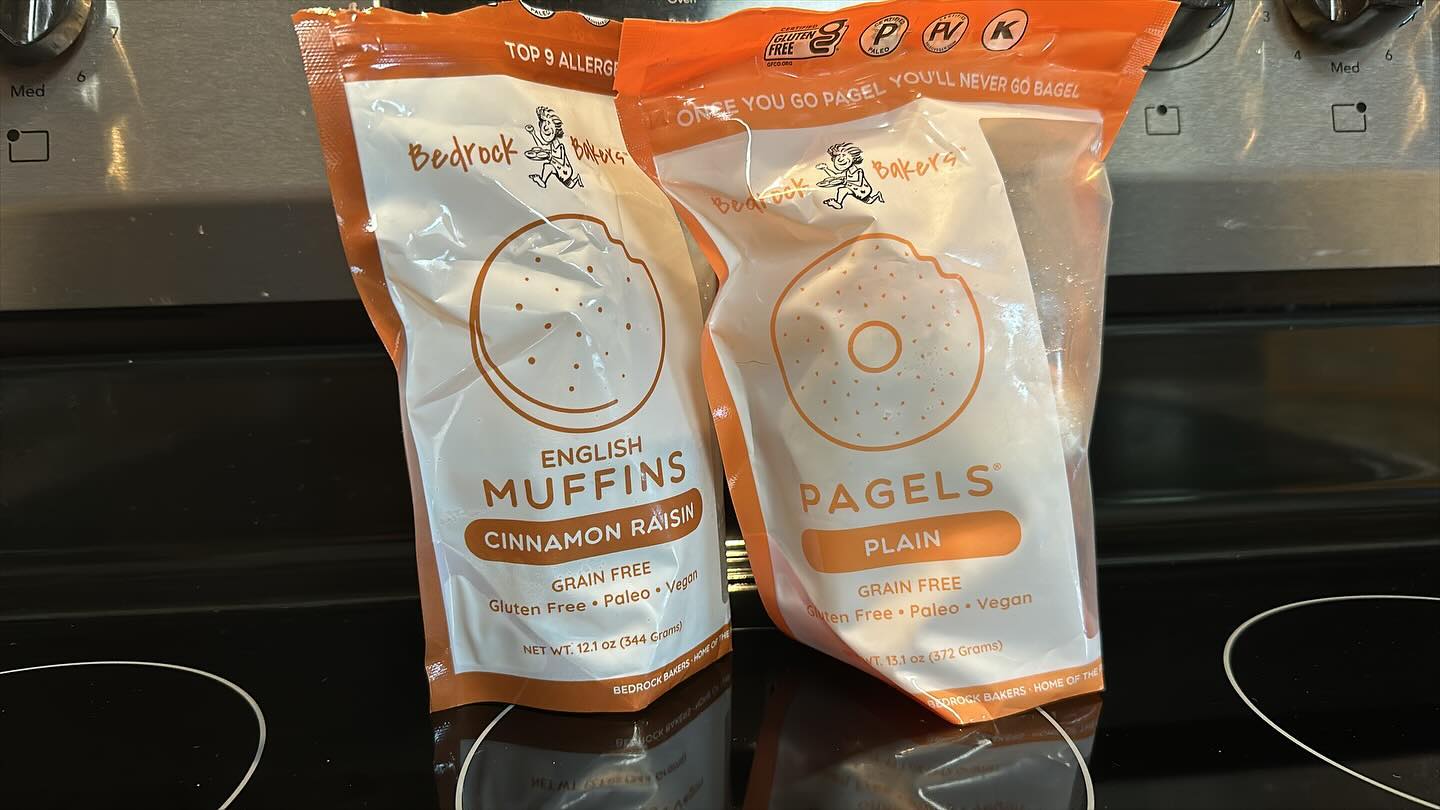 One of my favorite new products! #gutheartsoulofficial #paleo #bedrockbakers #pagels