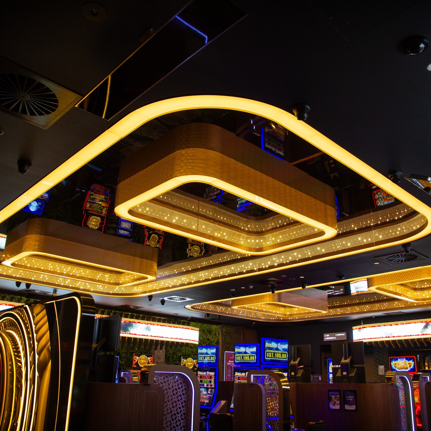 Ermington Hotel - Feature Lights