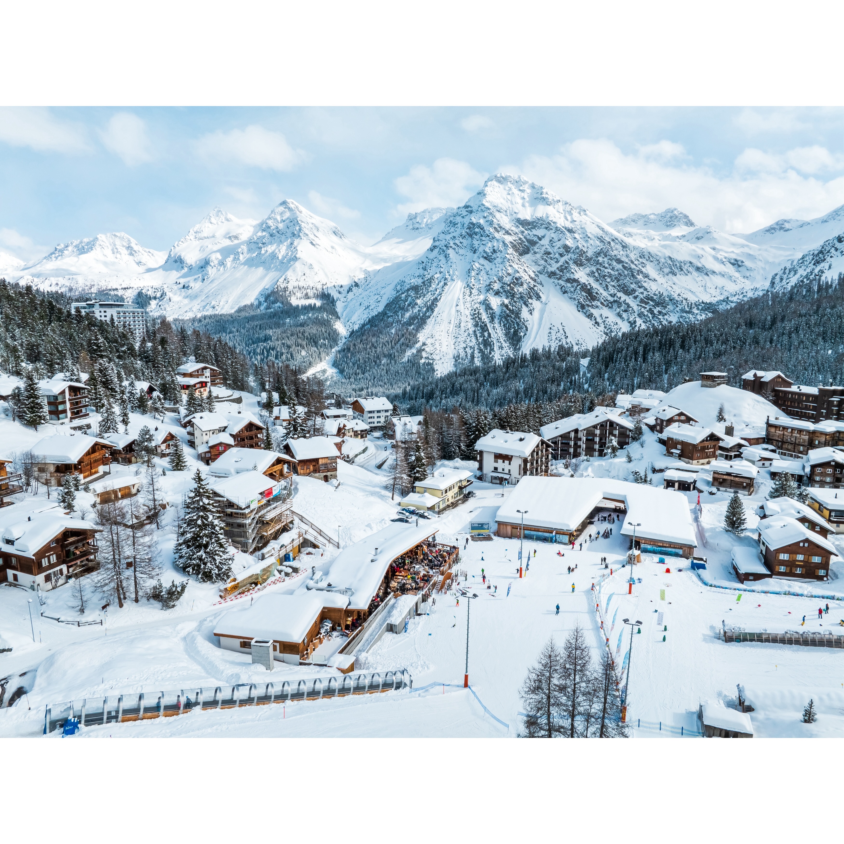 “Manchmal müssen wir den Blickwinkel ändern, um all das Wunderbare um uns herum zu sehen”
Pic by @tomm_gadient
Collab @alp_arosa @schlossmaienfeld
#stueva #stueva_arosa #arosa #arosalenzerheide #lenzerheide #graubünden #bündnerland #bergrestaurant #restaurantwithaview #restaurant #italienfood #foodblogger #top #food #arvenstube #stube #gemütlichkeit #dinnerwithfriends #piazza #pizza #pizzalover #switzerland🇨🇭 #schweiz #schweizerqualität #schweizerberge #kulinarik