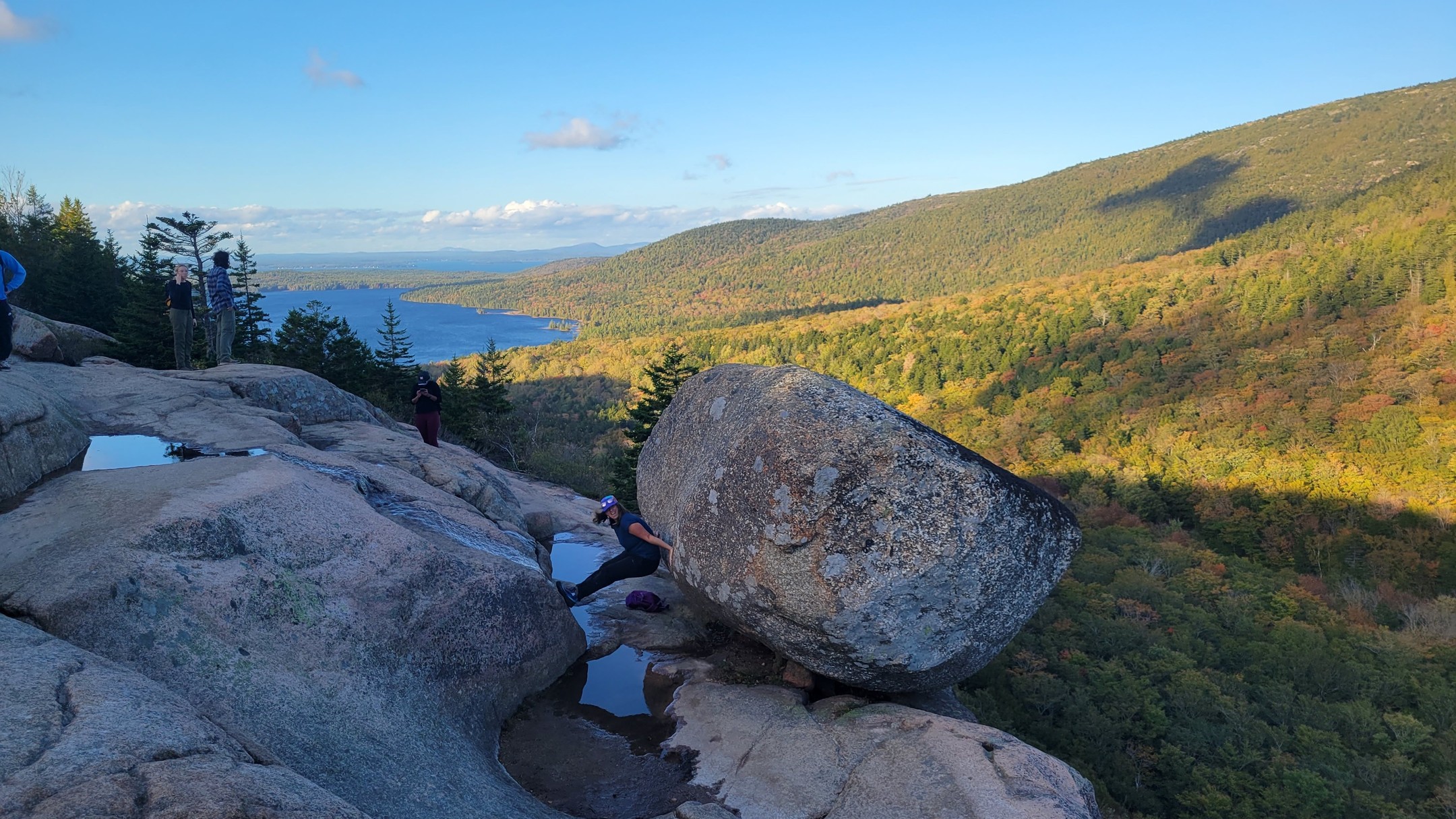 Acadia National Park - the perfect destination for spectacular coastal views and exhilarating hikes. If you're short on time, check our the newest blog post for the perfect long weekend itinerary!
.
.
.
.
.
#twogirlsgetaway #travel #travelblogger #travelphotography #glt #gltlove #dametraveler #girlswhotravel #sheisnotlost #travelgirl #travelfeature #maine #acadia #nationalparks #wonderful_places #wearetravelgirls #iamtb #hiking