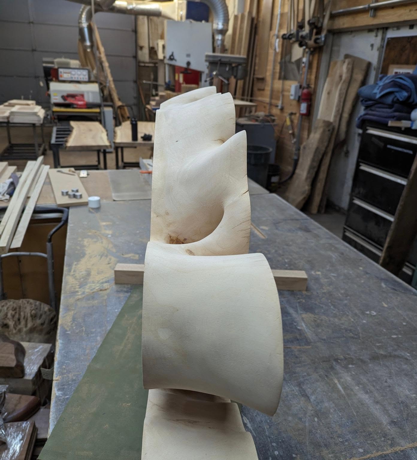 I really like the curves of this one...
A soon to be bathroom vanity made from a Linden base/root. Lots of nooks and crannies on this thing, swipe to see how it started off.
.
.
.
#vanity #organic #handwork #linden #root #customfurniture #Denver