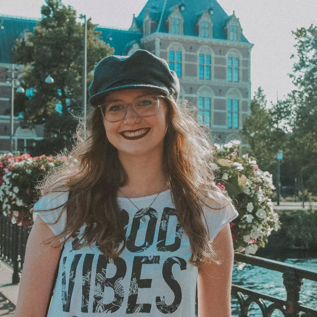 🖤🌻 Frühling, wann?
#debüt #popcorn #saltypopcornandsweetnights #Veröffentlichung #lisamarijkegosink #weltenbaumverlag #verlag #amsterdam #writing #wannabewriter #romance #creative #author #autorin #autorenleben #cosyromance #Bookstagram #Bücher #books #bookaddict #buchliebe #bücherwurm #bookaholic #bookstagramgermany #bookishlove #bookiesupport #bookiesunited #swiftie #selfie