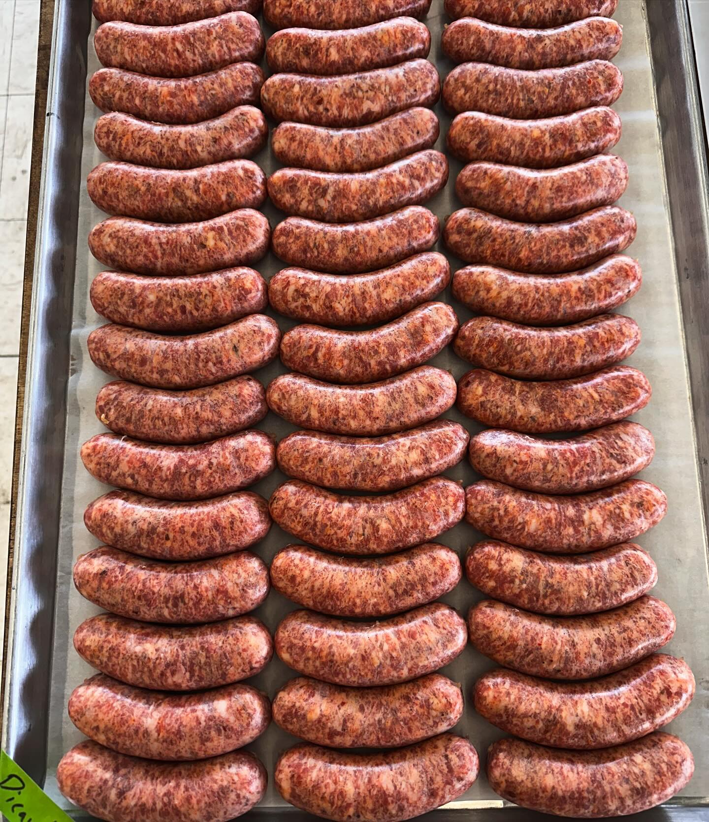 We are always asked “what’s the best?”, and our answer will always the same, any of our Italian sausages. Our hot Italian is made with UT pork, toasted spices and Calabrian chilis, (no fennel). Cooks quick on the grill and best with some crusty bread and peppers. Available in mild as well on our website. Link in Bio.
#sausages #utahpork ##shoplocal