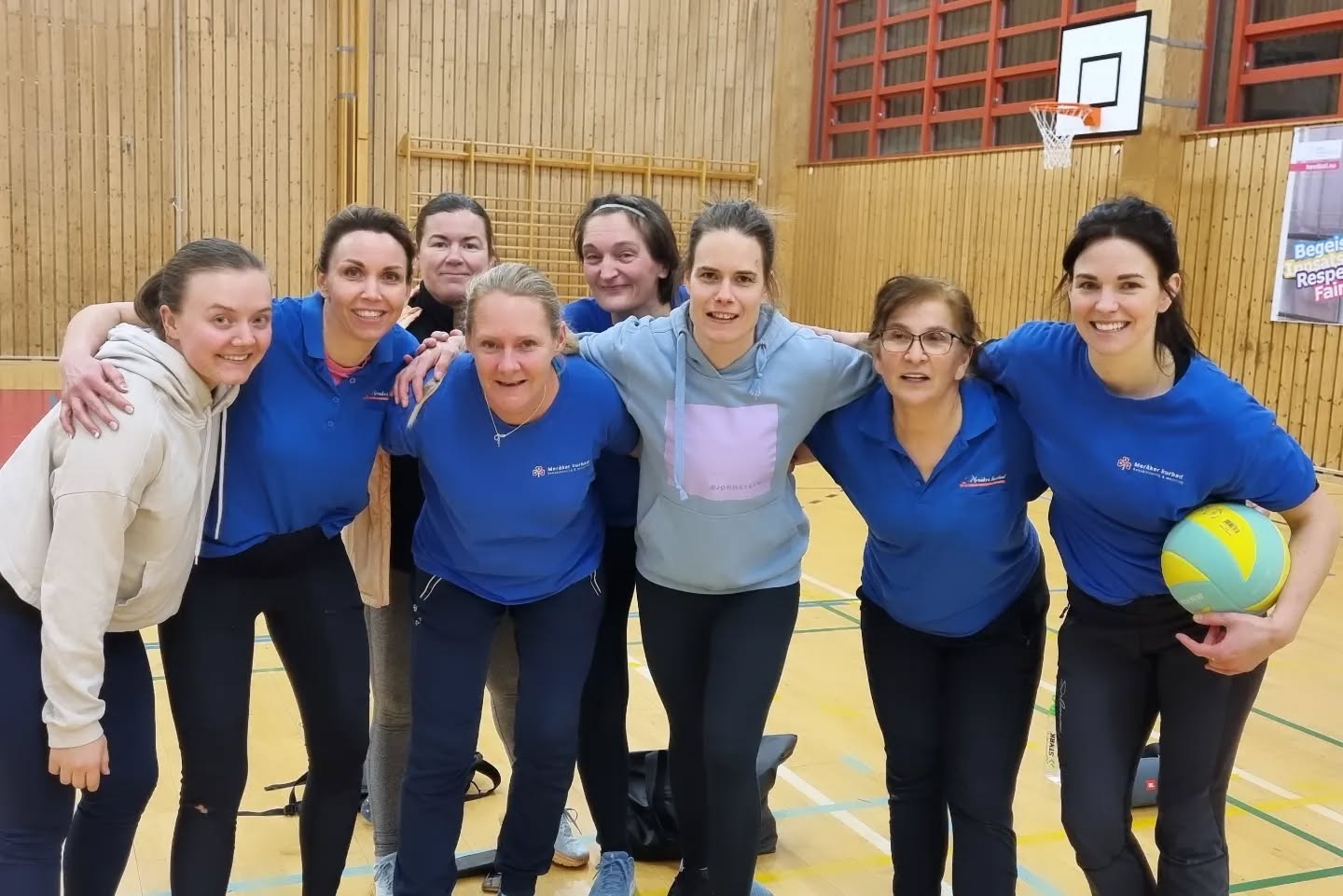 Vårt eget tverrfaglige volleyball team 🏐
Se oss i kamp mot Meråker Kommune 19.03 🎉
#volleyball #bedriftsidretten #meråker #meråkerkurbad