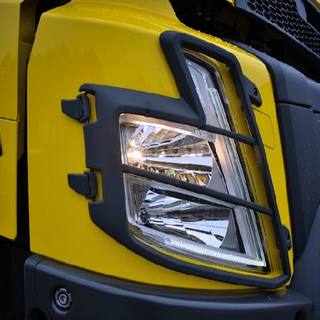 Om du vill ge din lastbil den kärlek den förtjänar, kom till oss på Hovgårdens Ytskydd✨
RING OSS • 070-584 84 22
Tagenevägen 5, 422 59 Hisings Backa,
Göteborg
Välkommen!
#HovgårdensYtskydd #LastbilLackering #Entreprenadaskiner #Industriackering #SpotRepair #PlastReparationer #Lastbil #Fälgreparation