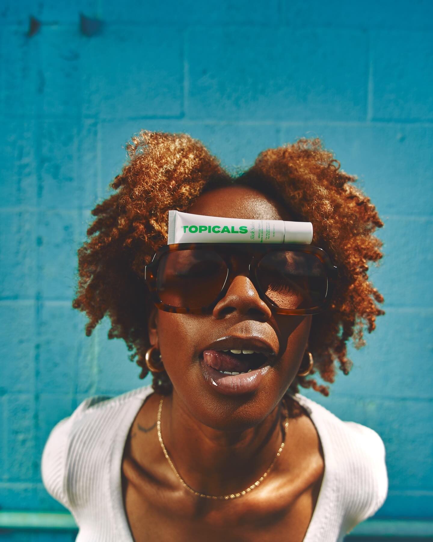 @topicals is always on your lips 👄 and your mind!
Thank you to @umixo @solowkee . I can’t wait for yall to see this video for what we got!
I don’t know about yall but I feel like we bodied this mock campaign!🔥
Brand @topicals
CD / Model@umixo
Videogrpaher @solowkee
Shot by and DP/CD @eppsshotme
What brand yall want to see us take on next?