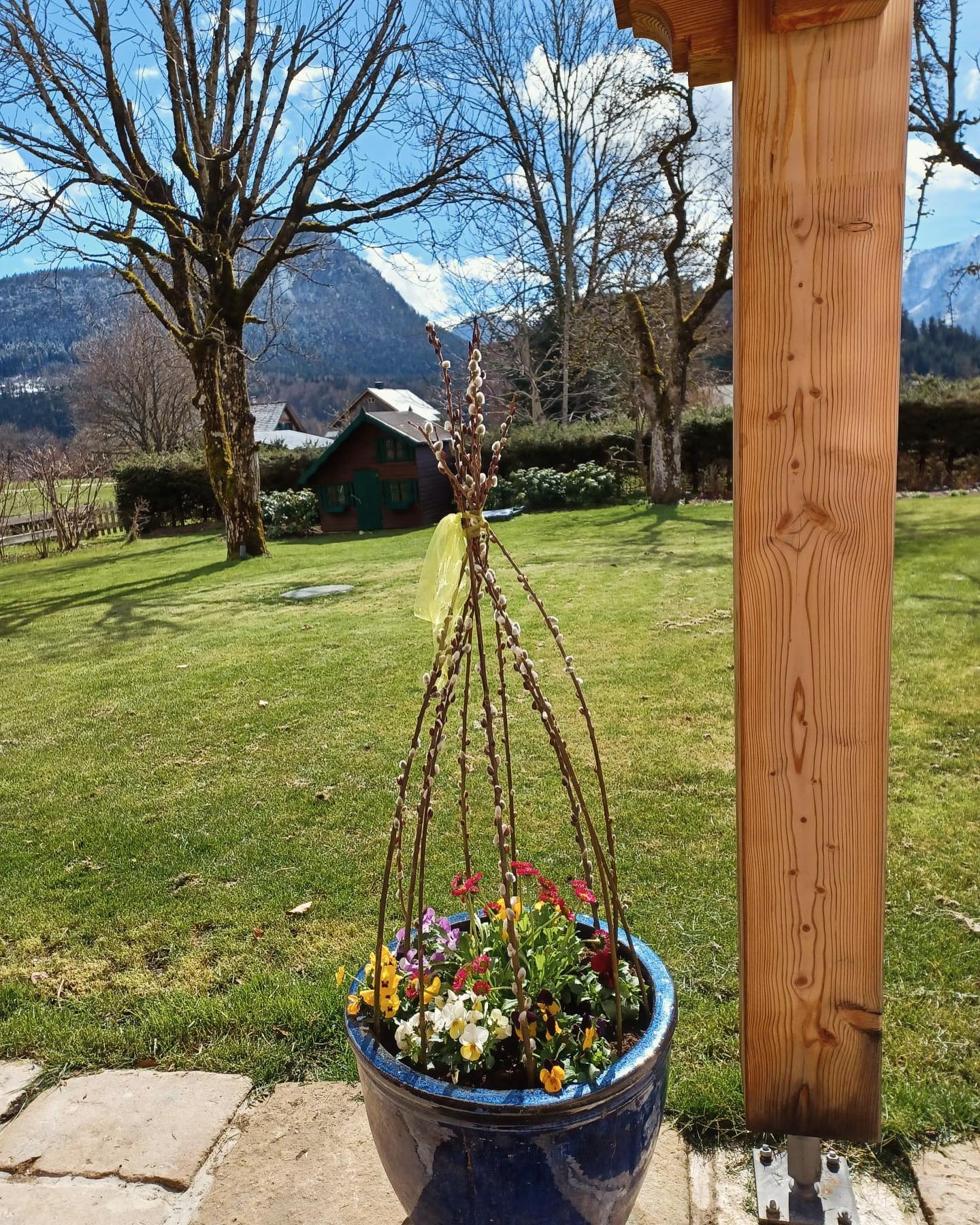 🌸🐰🐣Happy Easter 🐣 🐰🌸 #nofilterneeded #altaussee #altausseersee #ferienhäuser #bauernhaus #fischerngut