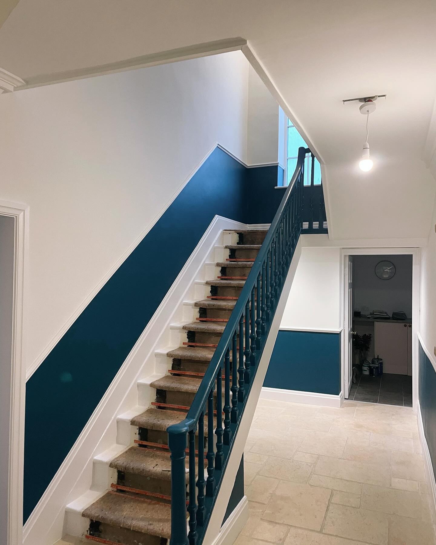 Hall stairs and landing given a beautiful blue facelift.
#paintinganddecorating #paintinganddecoratingservices #paintandpaper #decoratingideas #decoration