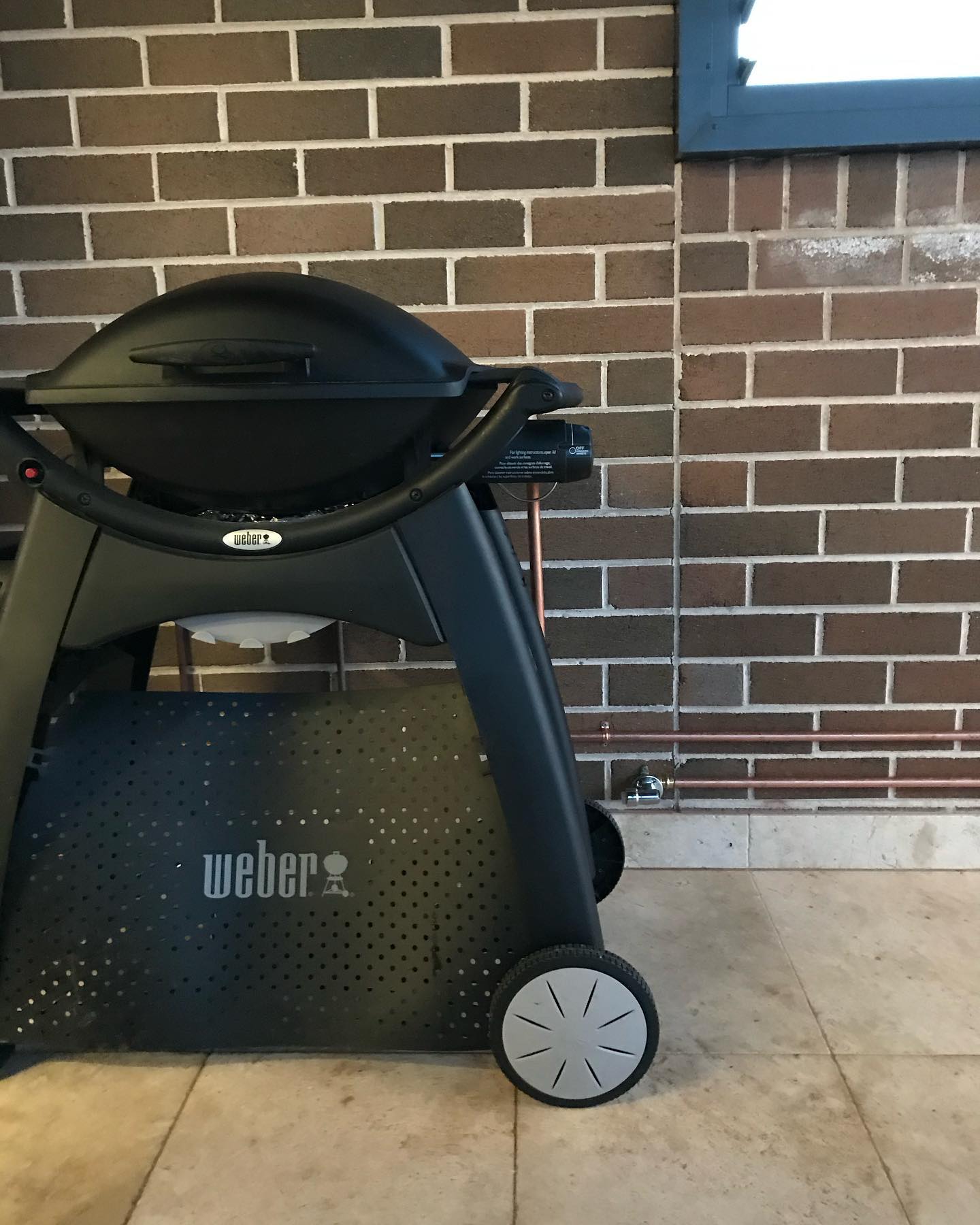 🔥When the BBQ is hot and the grill is sizzling, there's no time to swap LPG gas bottles! 😅 Our client’s commitment to the cookout is unmatched. Let the feast begging, no bottle swaps needed! #bbqlife #nobottleswapneeded#grillandchill #bbq #lpg #naturalgas #sydneyplumber