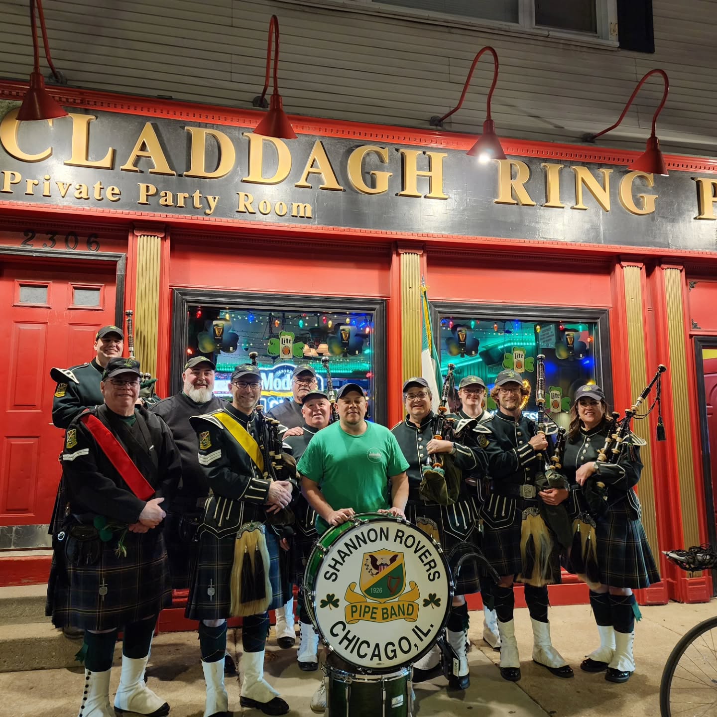 Late post from St. Paddy's Weekend 2024 at @claddaghringpubchicago
Thank you to everyone who came out and celebrated with us this year 🍀
Special thanks to @trinityirishdancers @shannonrovers and @osvaldopaese for the live performances