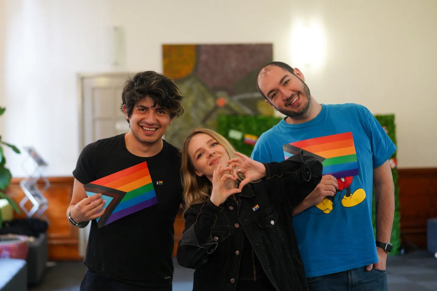 Happy #IDAHOBIT, everyone! Today, let's unite against LGBTQIA+ discrimination with love and solidarity. 🏳️🌈❤️
If you or someone you know needs a friendly chat or support, don't hesitate to reach out to our LGBTQIA+ team members. We're here for you! ☺️🫶
#LoveWins #InclusionMatters #SafeSpace #StudentSupport #Equality #LGBTQCommunity #UniversalEnglish #UniversalLearningGroup #Melbourne #Australia