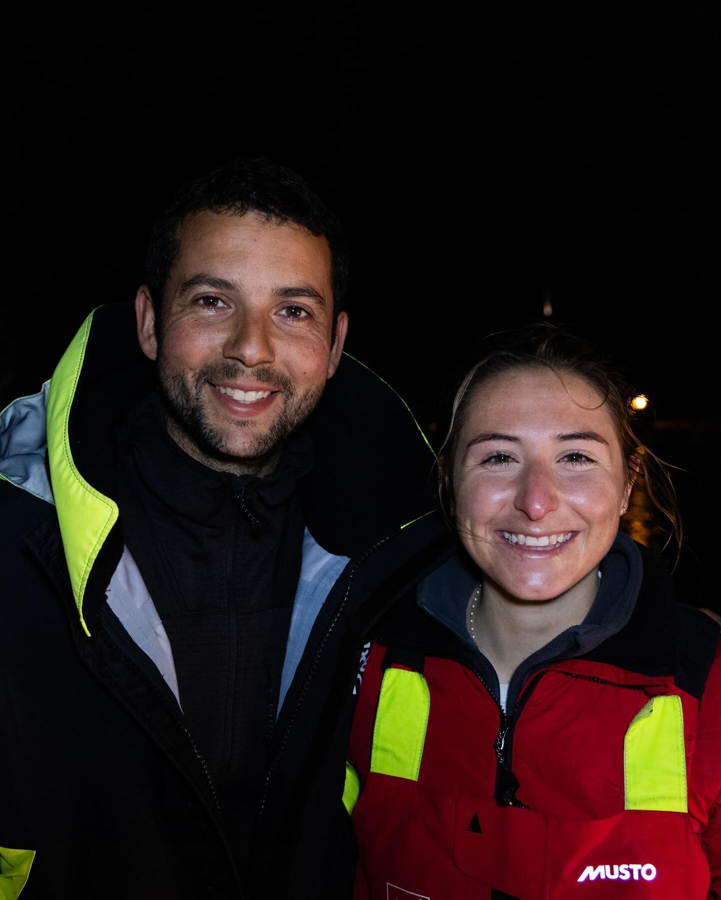 🙌 Des sourires, des retrouvailles et le plaisir d’être de retour sur la terre ferme après une transatlantique très difficile !
📸 Arnaud Pilpré & Vincent Olivaud & Thomas Deregnieaux
#TheTransatCIC #TransatAnglaise #Sailing #Sail #Ocean #Boat #Voile #IMOCA #Class40 #Lorient #NewYork