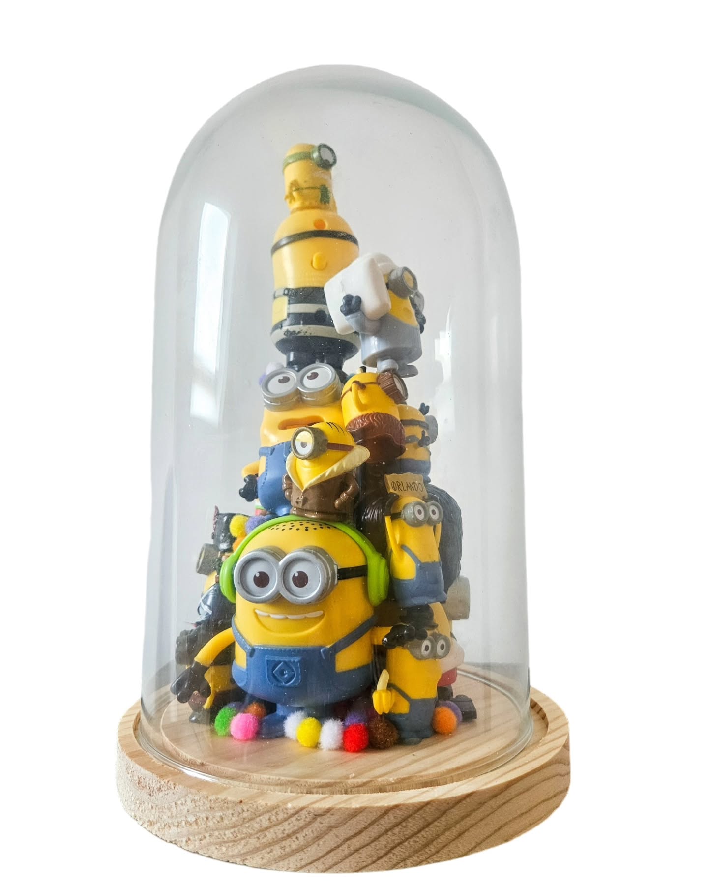 Sold! Smiley Minion Tower 💛
#artist #popart #toys #toystory #art #sale #homedeco #homeart #buzz #minions #kinderkamer #kinderspeelgoed #woondecoratie #wooninspiratie #woonkamerinspiratie