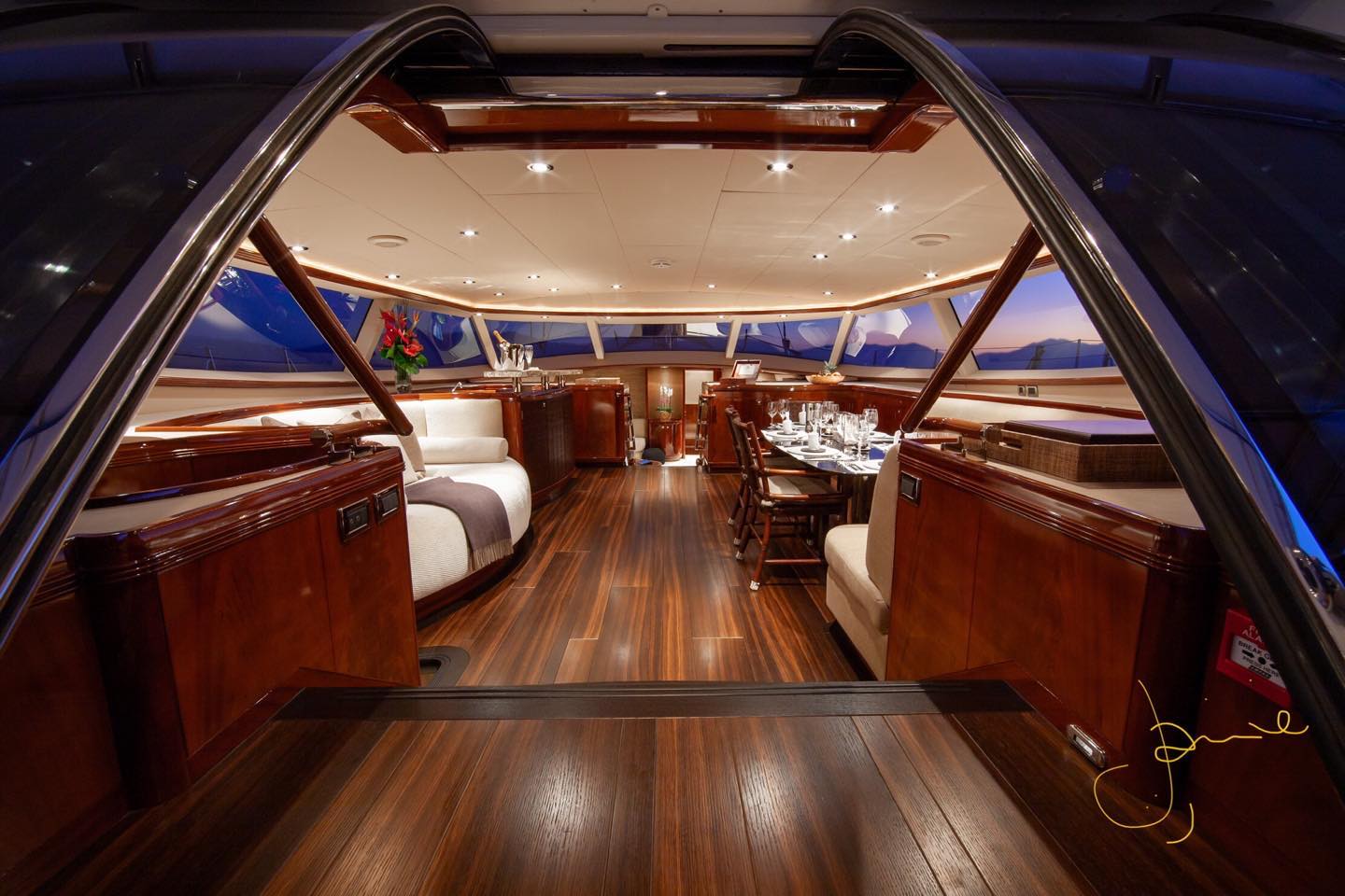 The charter season is here 😁 I’m just the photographer, but if I was chartering this I’d invite you all for some sumptuous dining in this glorious Greek sunset backdrop 🥰 Yachting at its best!#yachtlife #superyachtcharter #yachtinteriors #superyachtphotography #yachtlifestyle