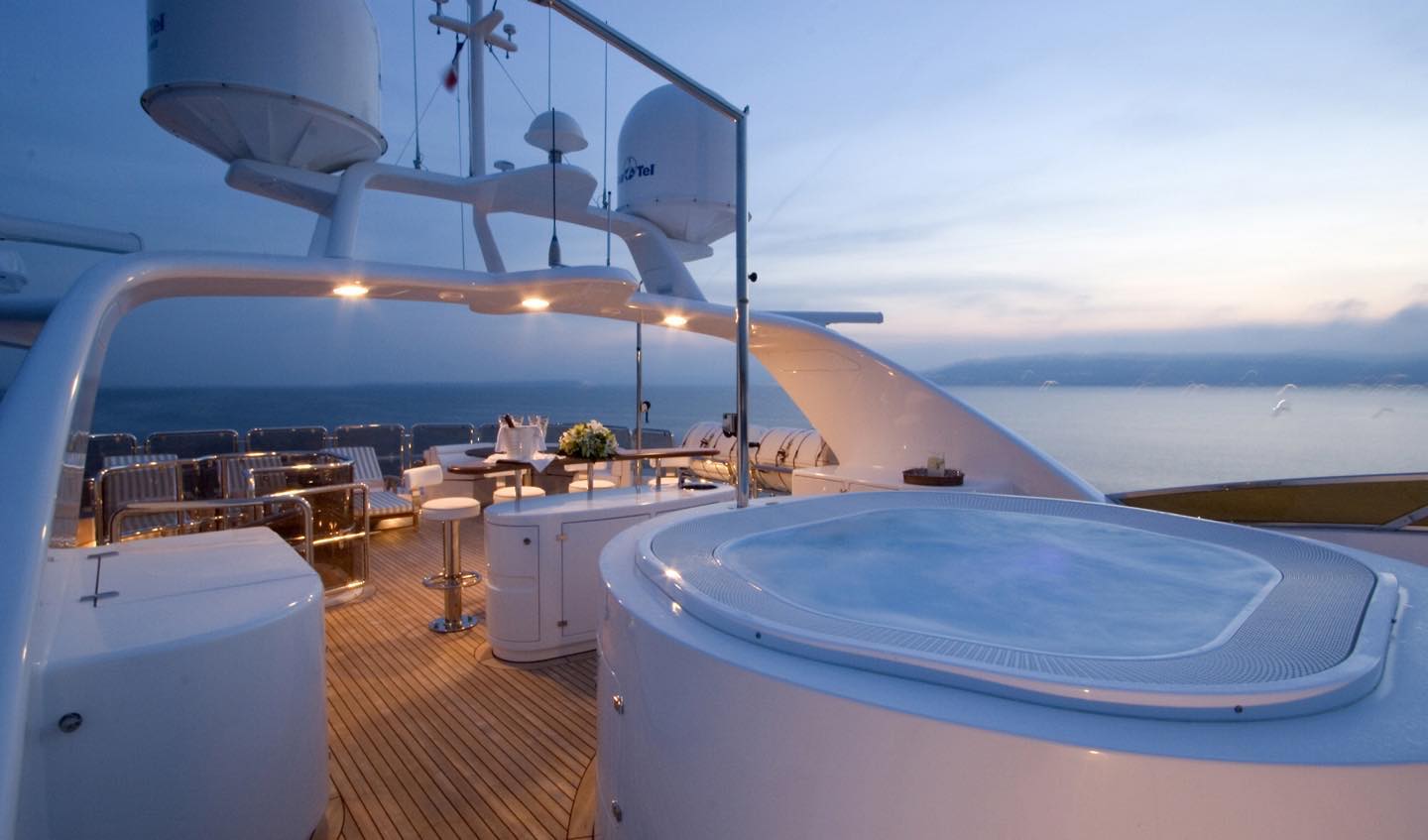 Yes please! 🤩 #superyacht #superyachtphotography #superyachtlifestyle