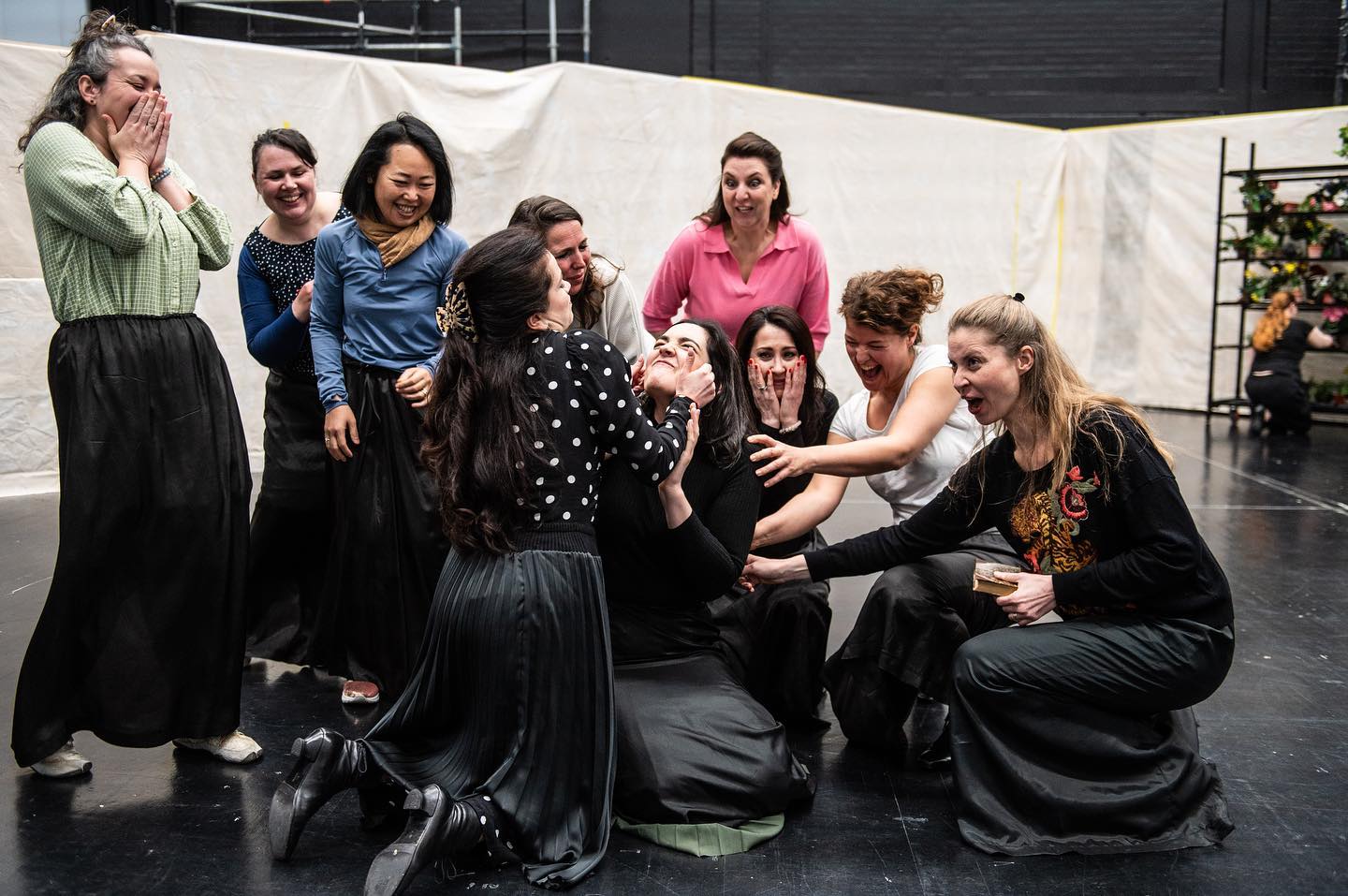 Trittico!!
Been such an absolute blast to discover Nella in Gianni Schicchi and Suor Dolcina/Prima Conversa in Suor Angelica - and with such a killer team, headed by the amaaaazing Barrie Kosky and @lorenzoviotti
Tomorrow we sitz (my favorite day of any show) and then into the theater! ✨✨✨
📸 @bart_grietens_photography for @nationaleoperaballet