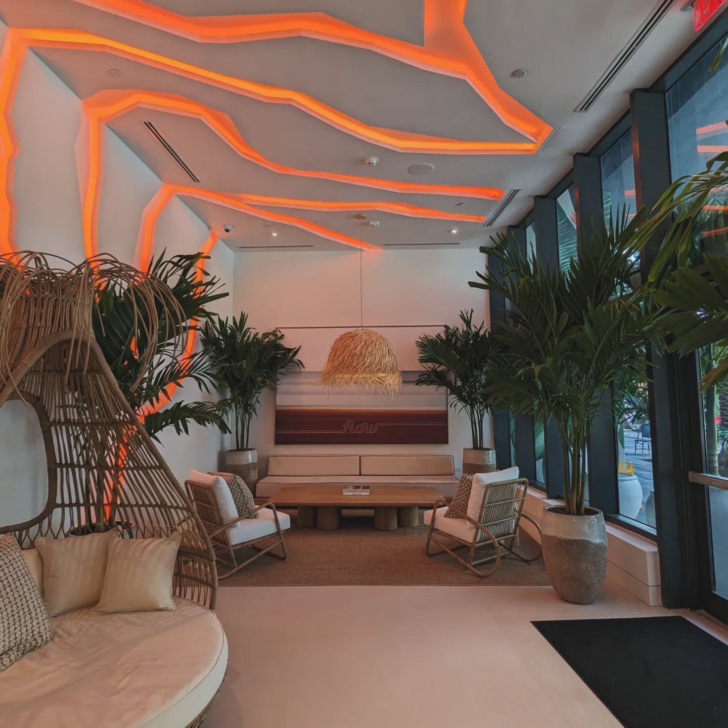 🌟 The new lobby of Flow Miami! 🌟
We’re thrilled to share a glimpse of our latest endeavor: a stunning lobby transformation right in the heart of Miami Worldcenter. 🏙️ Check out @livelifeinflow for more 🌊
#miamiworldcenter #CapitalImprovements #LobbyRevamp #MiamiMagic