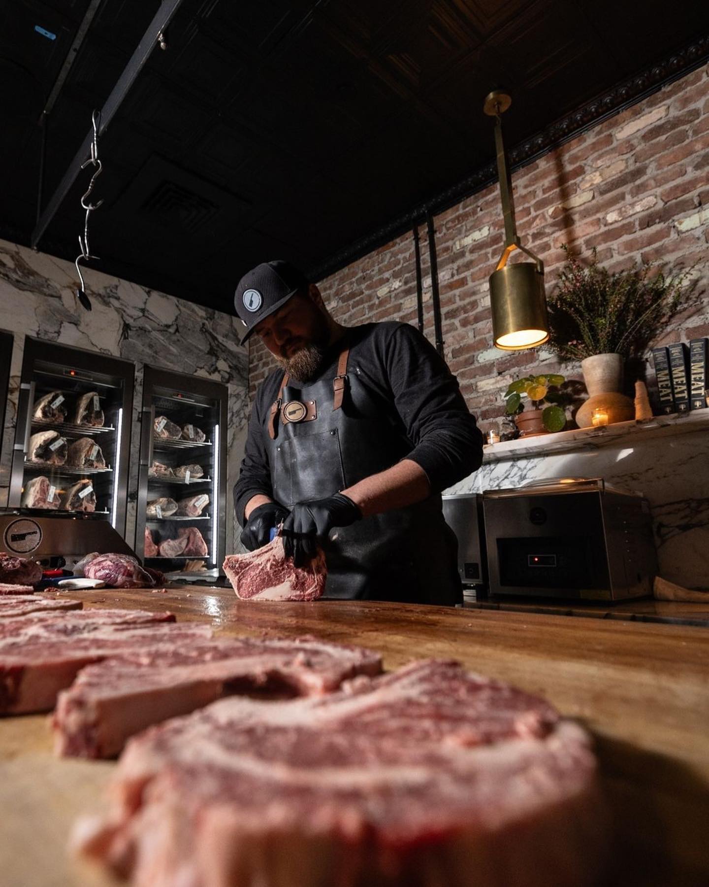 Dry Ager 🥩✨
Reposted from: @theblockshopnj
#dryagerlove #dryager #dryaged #dryagedbeef #dryagedsteak #steak #meat #beef #steaklover #butcher #steakhouse