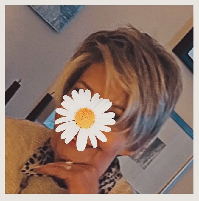 🎗️Sourire à la Vie ……
#liguesuissecontrelecancer #liguevaudoisecontrelecancer #liguevalaisannecontrelecancer #ligueneuchateloisecontrelecancer#liguecancerdusein #liguecancerdusein