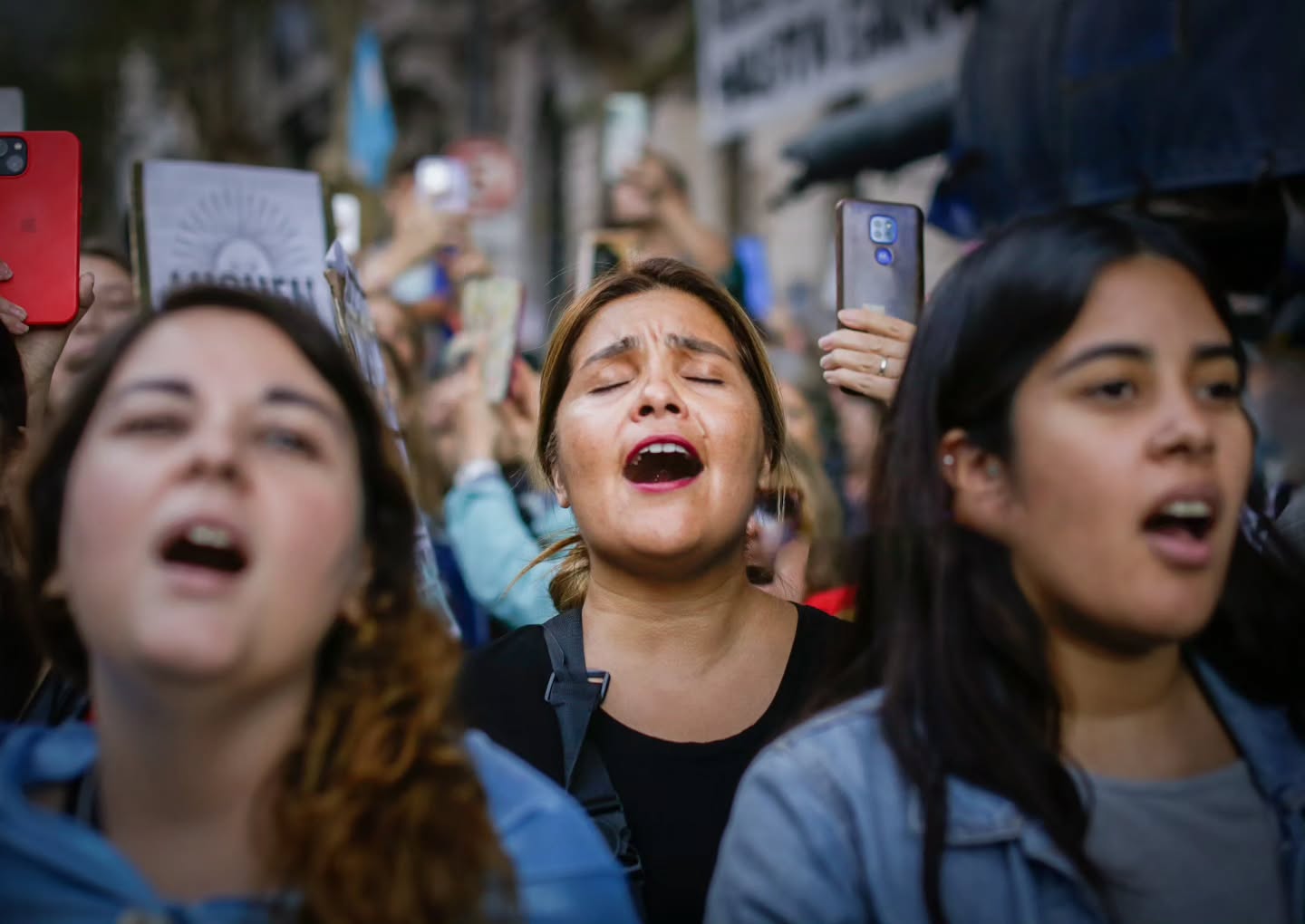 📷
1- Oíd mortales
2- Venas abiertas de América Latina
3- Gracias a la universidad
#marchauniversitaria