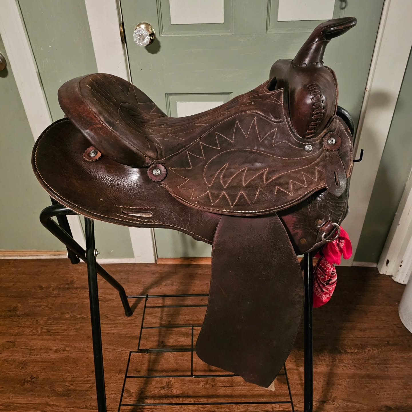 Deep clean, seat plate attach, new d-ring, handstitching broken stitches, duct tape removal. #saddlerestoration #saddlerepair #customleatherwork #customleathersplus