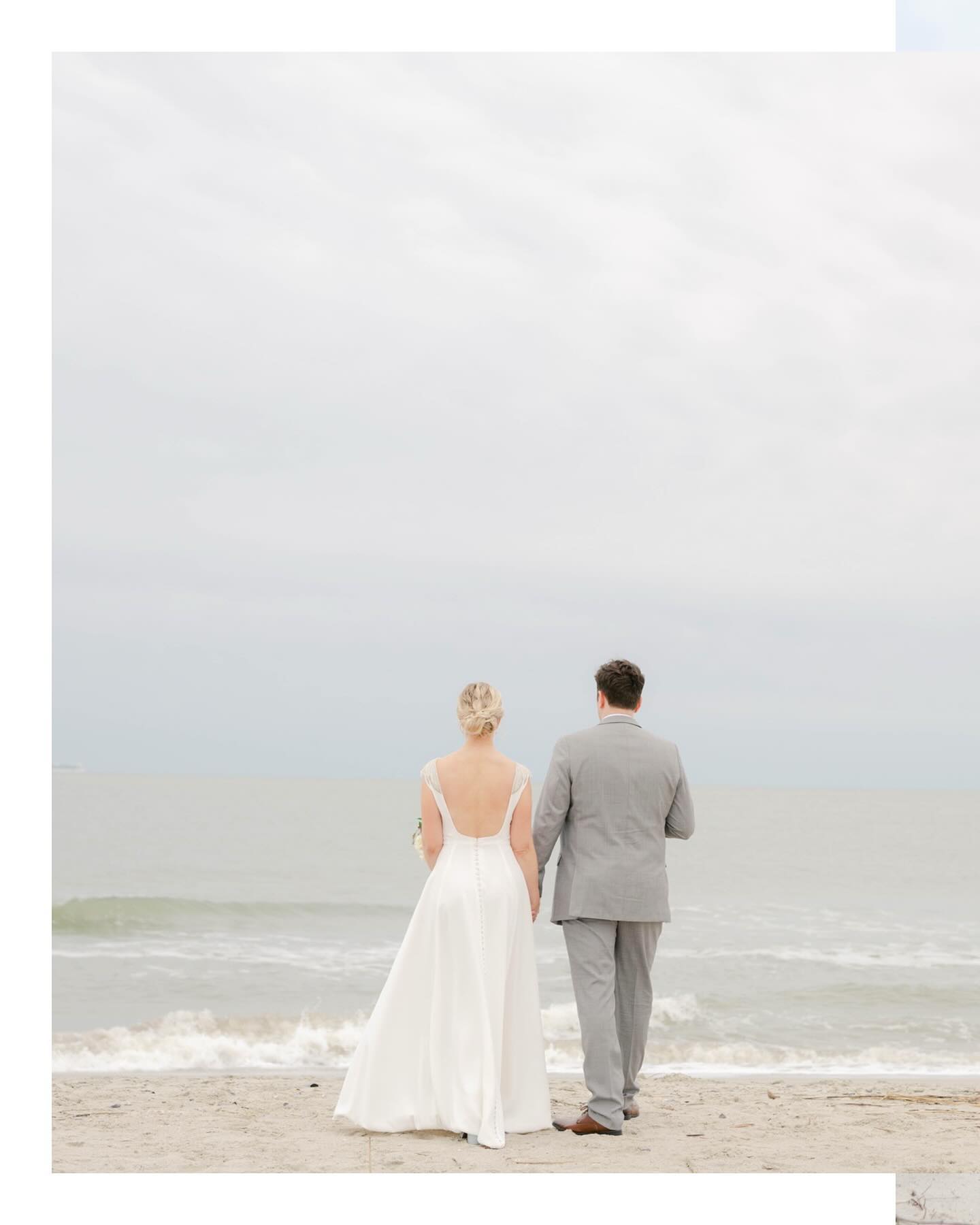 Excited to share some beautiful moments from Tim and Allie’s wedding at The Citadel Beach Club! Couldn’t have asked for a more lovely couple to work with - so grateful to be a part of their big day. Congrats you two!
Planner: @brianaleighevents
Wedding Dress Designer: @edith_elan