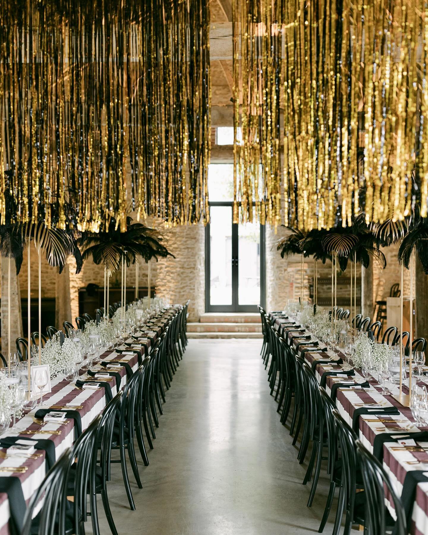 Who doesn’t love a glitter curtain?! For Flo’s fabulous 21st!
@chloewinstanleyphotography
#partyplannertwickenham #partyplannerrichmond #eventplanner #21stbirthday #21stinspo #events #parties