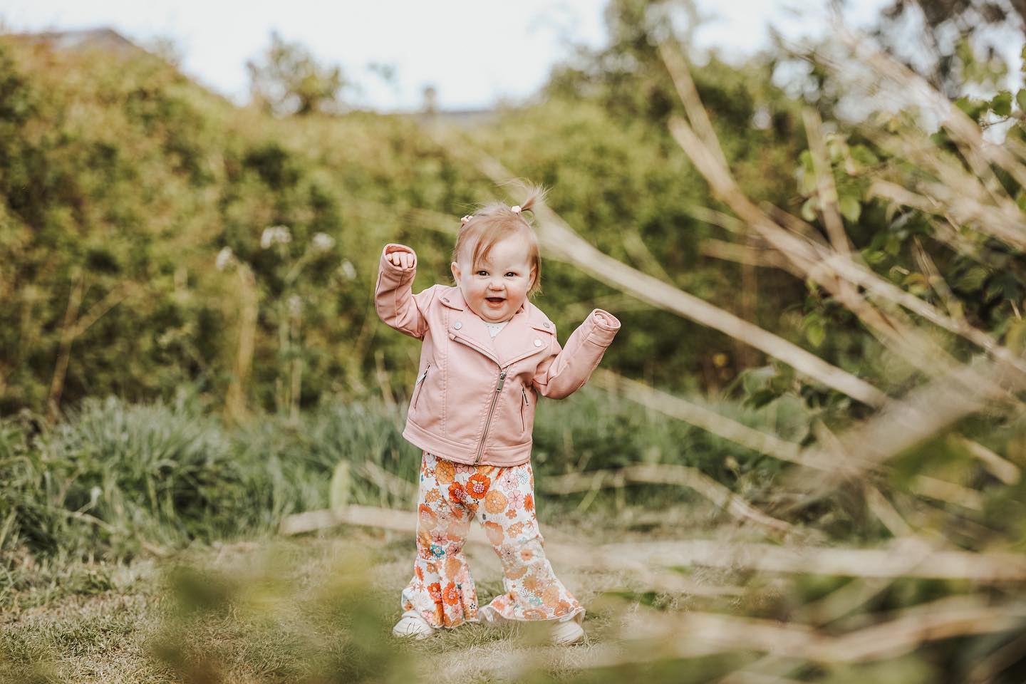 We shouldn’t have favourites as a photographer, but she is rather cute 🥹🤣
Got a new lens recently and really enjoyed having a play with it this weekend while we popped down to a beach in Mablethorpe, despite the 37mph winds.
Excited to use this lens in my upcoming Shoots over the next few months 📸