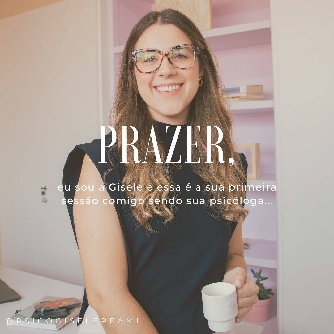 Quer desmistificar a ideia de como é uma sessão de terapia? Então, vem comigo! 💛
Na minha abordagem, a primeira sessão é uma jornada de descoberta mútua. Eu estou aqui para ouvir, fazer perguntas e entender sua história de vida. Nossa colaboração é fundamental: você é tão ativo no processo terapêutico quanto eu. Tudo é compartilhado e discutido.
Seu espaço, suas demandas - aqui, tudo é visto e ouvido. Vamos começar esse processo juntos? 💬✨