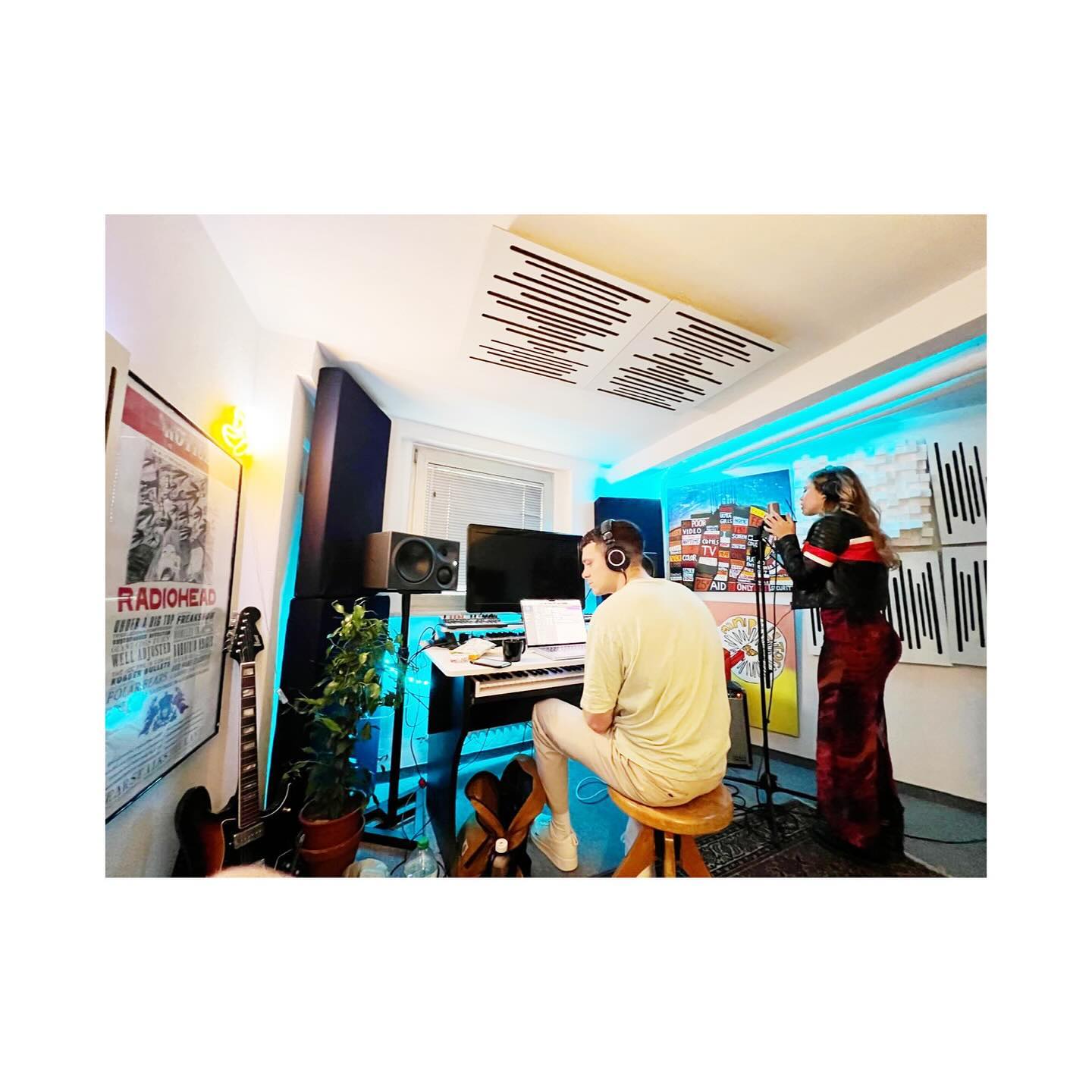 It has been a pleasure to see how many talented artists, producers and writers have been inspired in Bluhaus Studios 💙