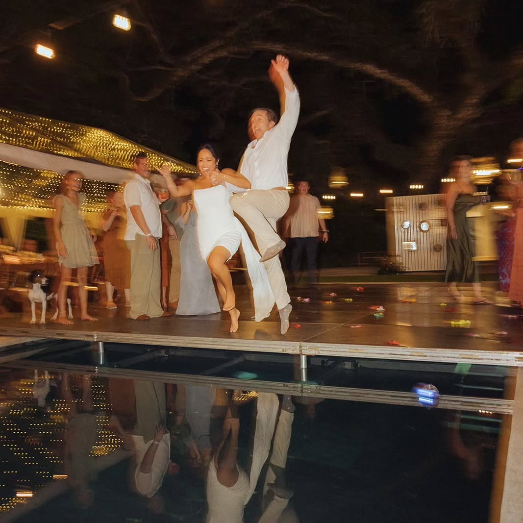 We couldn't think of a better way to end the night! #fearlessbridal