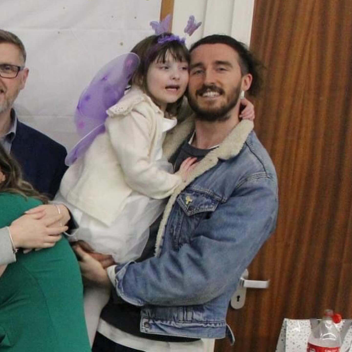 One month today until we’ll be doing the Welsh 3000 🏴
The Welsh 3000 is a 24 mile hike of the 15/16 mountain peaks in wales.
I’ll be doing this to raise money for the charity Candlelighters, to thank them for the support they have provided my family whilst we have been dealing with our Octavia here being diagnosed with cancer.
Within the first week we’ve raised 25% of the target, so please help us continue to raise money so that Candlelighters can carry on providing the support for families who are having to go through these extremely challenging times.
Link to support can be found in my bio.
Thank you 🙏🏻