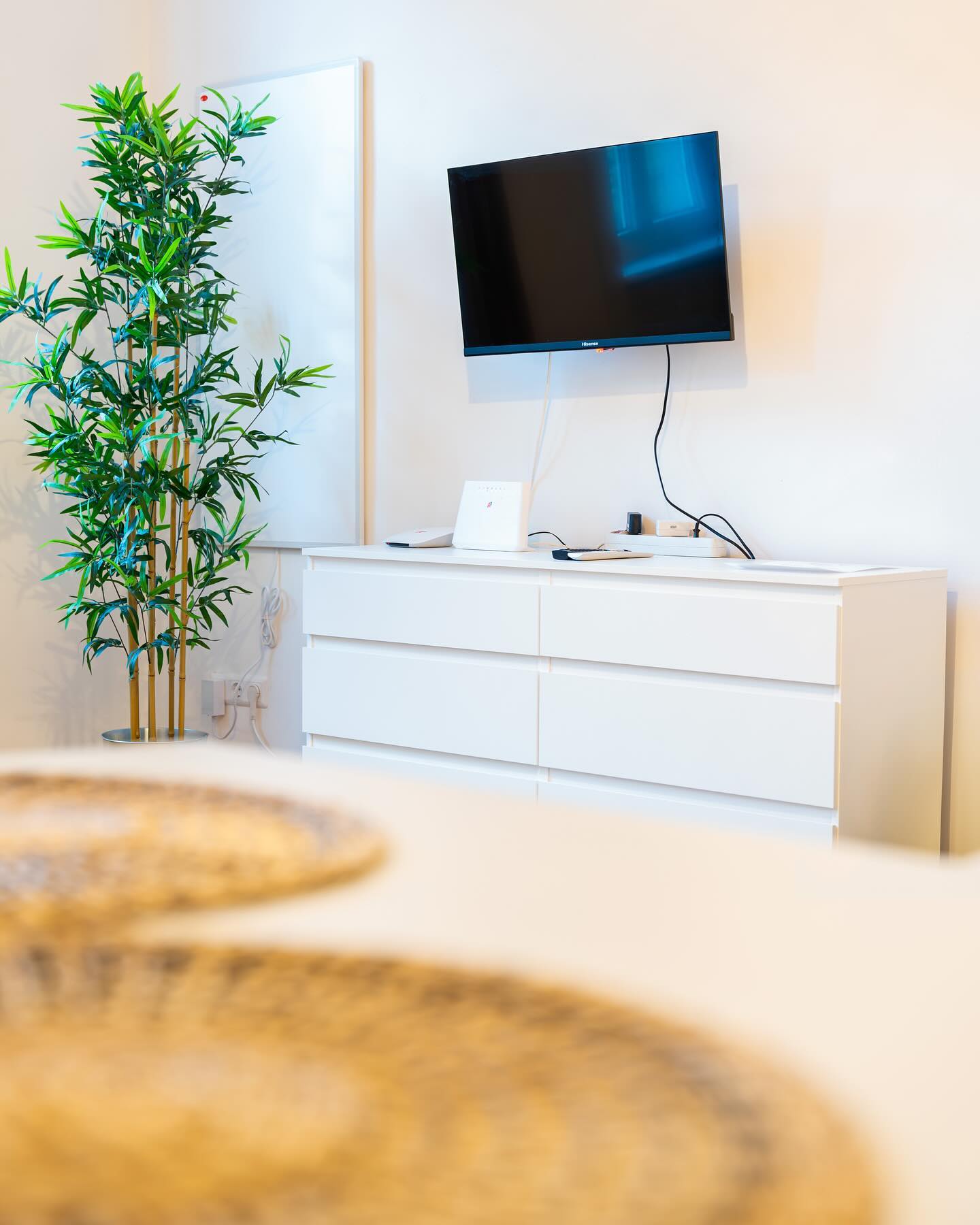 Your home away from home.
© @michaelsabothafotografie
#wien #vienna #travelvienna #citytrip #viennatouristboard #apartment #apartmentdecor #prater #praterwien #viennanow #viennaaustria #viennagram #riesenrad #riesenradwien #explorevienna #whattodoinvienna