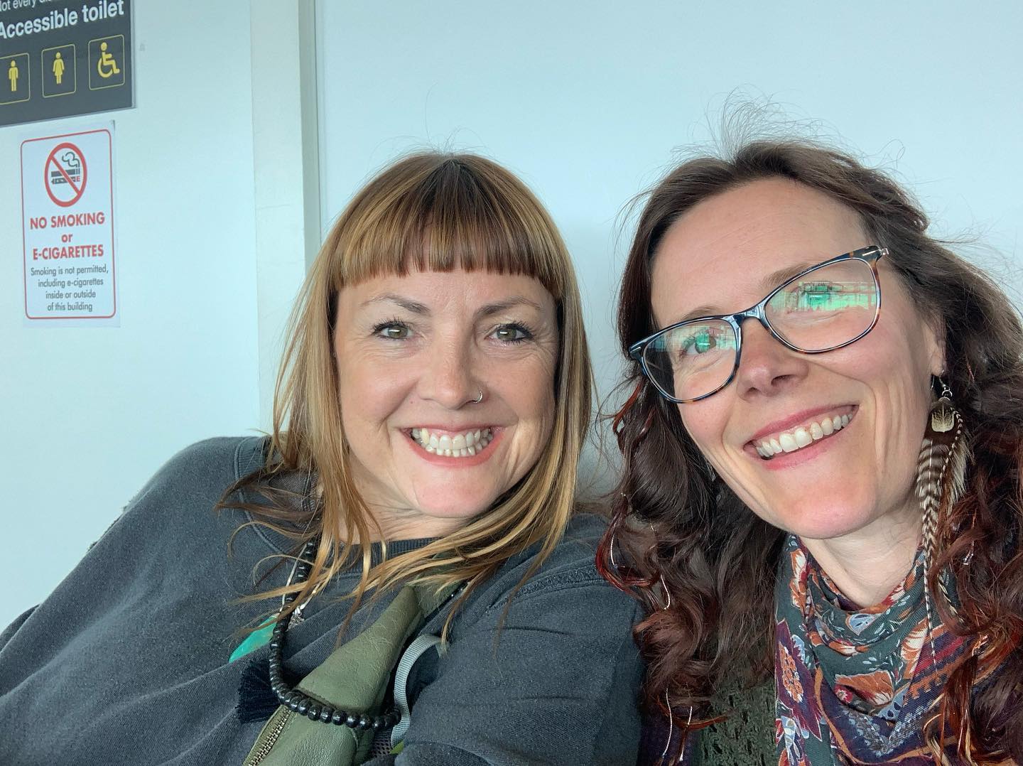 Wow what a month already, myself and a dear soul sistar @louharrand having returned from Ibiza, after releasing and letting go, of what prevents us embracing the change we want to see! (we are forever a student).
Let’s say like a good spring clean, we can clear our spaces of what no longer serves a purpose, relocate things that do and the things we’ve forgotten/lost re-find us!
This month’s session will be the same, a chance reflect, let go and create, to support you to embrace change!
🌟
Awareness is key for change,
Letting go, makes space for change,
Intention creates change!
Check out the contents, flow of the session( in my bio), if you are ready to let go of any blocks so you can embrace the change you want to see book your space whilst you are there!
⭐ WHAT YOU WANT, WANTS YOU!
Are you ready to embrace what you really want?
ONLY 8 spaces available @yogabombyork
For me and you
Fi
🪄✨