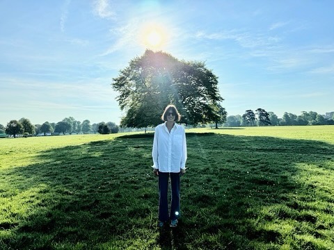 On Friday, I had such an amazing day working with @christianbanfield, an incredible photographer, phenomenal.
I loved the way he was able to help me capture my business story through the lens, the shots we have are just stunning. I was blown away. And Christian help me feel at ease. His patience and encouragement was remarkable, especially since I’m terrified of the camera. Thank you so much @christianbanfield 🙏🏻
Here are a few behind the scene and planning shots ☺️✨
I can’t wait to share the incredible results soon 💚✨
#photography #health #storytelling #nutritionist #bristol #bristol_lens #bristollife #bristolfood #bristoluk #bristollifemag