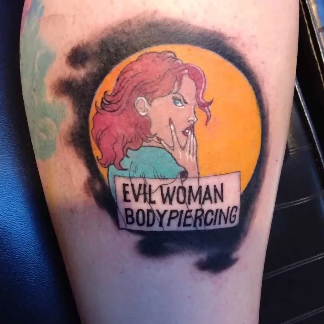 Hur mÄnga har en underbar och galen vÀn som tatuerar in ens företagsloggos ?!
Alla borde ha en @saraochingetmerjustnu i sitt liv!!
Tatuerare : Rares pÄ @spiral.tattoo
#tattoo
#hÀssleholm
#haessleholmpole
#evilwomanbodypiercing
#logga