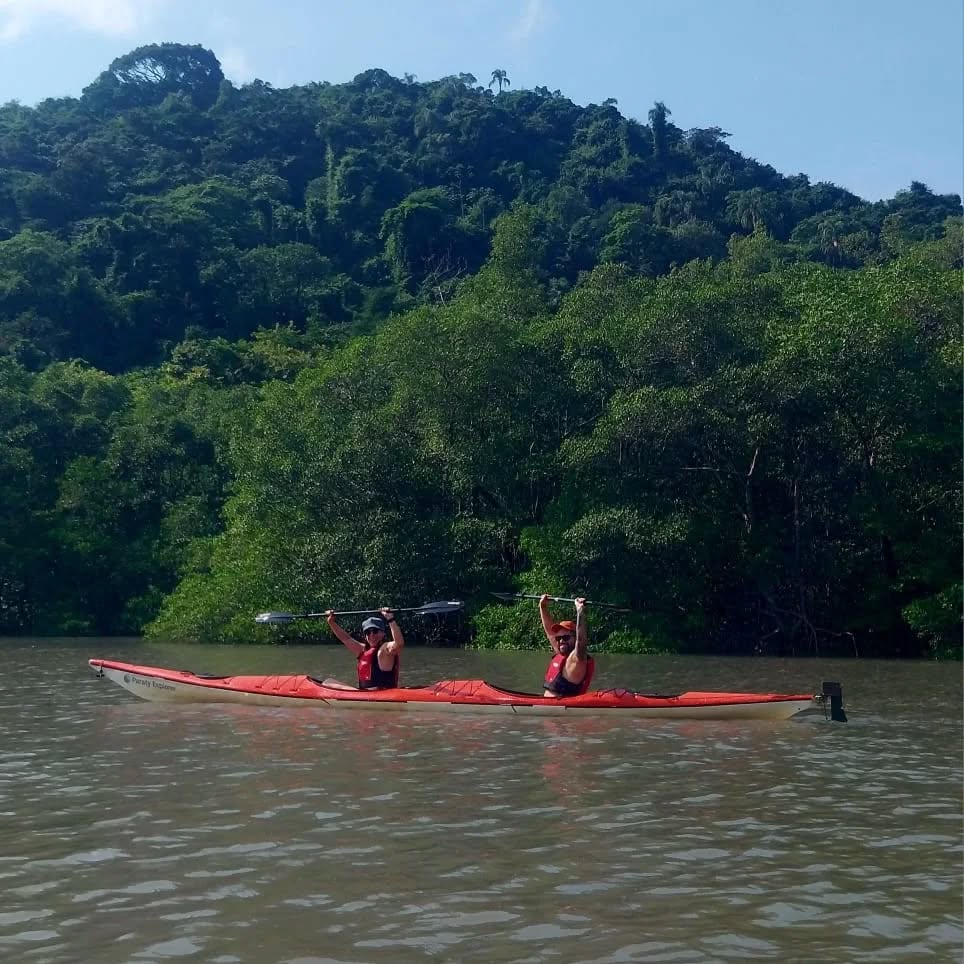 Avaliação n° 100 no Google!
Milla e Thiago
- O instrutor Michael foi mega atencioso, prestativo e claro nas instruções e orientações. O passeio foi incrível e deu para aproveitar bastante, com certeza farei novamente e por conta dessa experiência, vou buscar me aprofundar no mundo caiaque. Super recomendo!
Boa @paratypaddler !
Já fez um passeio com a gente?
Deixe seu review no Google
#google #reviews #turismo #aventura #kayak #natureza #mangue #manguezal #mataatlantica