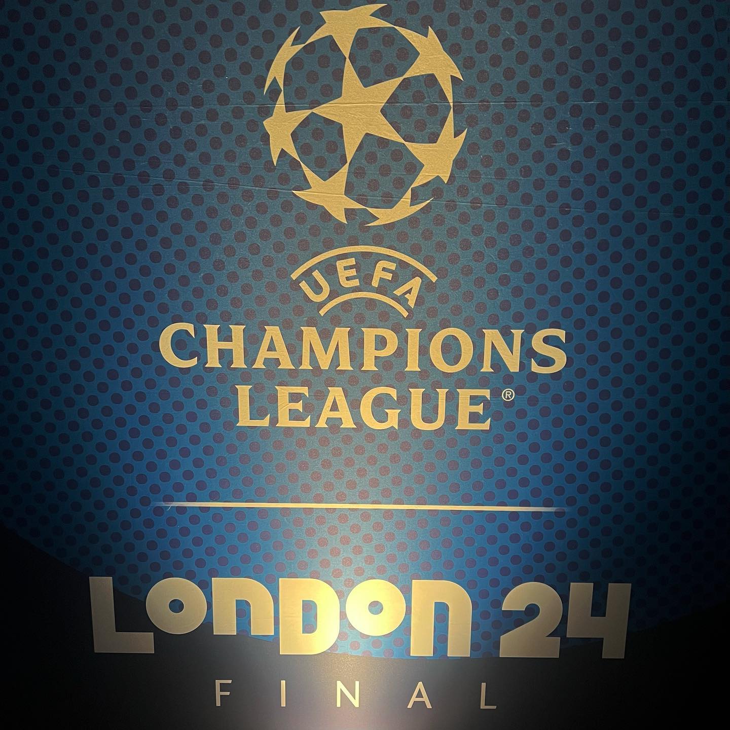 We’ve kicked off June with a sporting extravaganza! ⚽️🏈🏏
Xenia London had a fantastic 2 days at the Champions League Final, Xenia Leeds a great day at the women’s Rhino’s match at Headingley and not forgetting Xenia Newcastle with the first match back at Durham Cricket and the England match at St James Park!
Bring on the rest of the summer! 💪
#hospitalitystaff #staffing #barstaff #waitingstaff #london #newcastle #leeds#championsleague #england #football #headingley #stjamespark #cricket