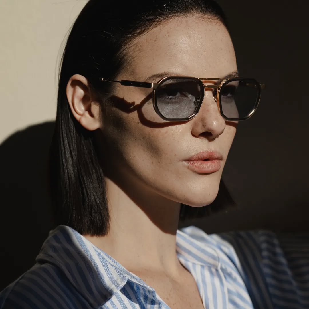 Unique Design Milano
^^ UDM^^
Fondée en Italie en 2018 par Stefano Romanelli et Mattia Colleonie.
De très belle lunettes , avec une ligne intemporelle , venues direct de Milan .
#milano #handmade #lunettesdesoleil #design #faitmain #leslunettesdebenjamin #opticien #uniquedesignmilano #art #eyeglasses #summer