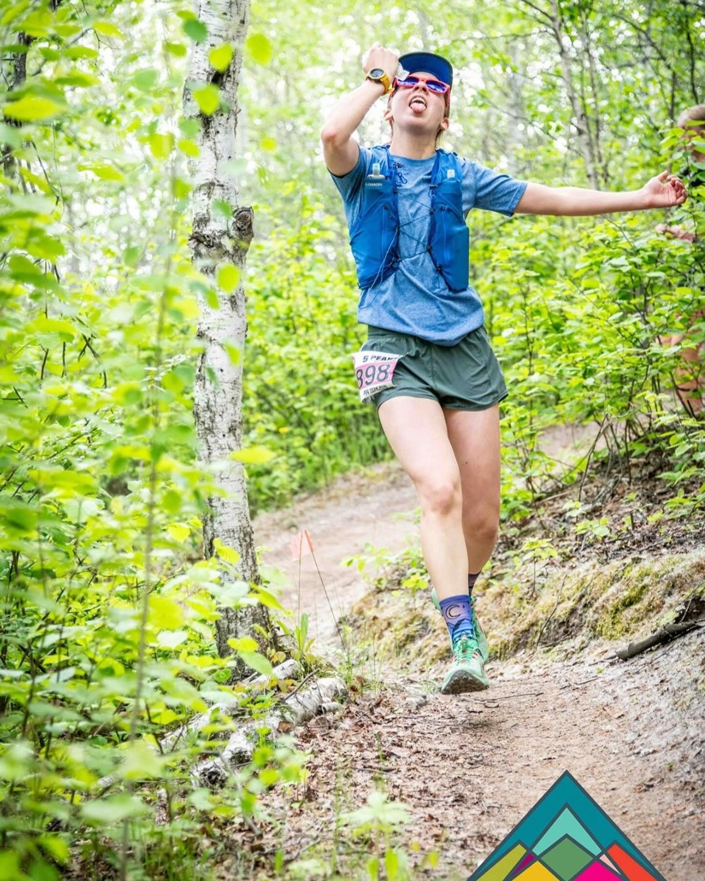 Some trail fun! 🤩 Congrats to @jennablairsoroka @5peaksrun well done!
📸 @body.inmotion @5peaksrun
#trailrunning #yegrun #yegrunner #summerdays