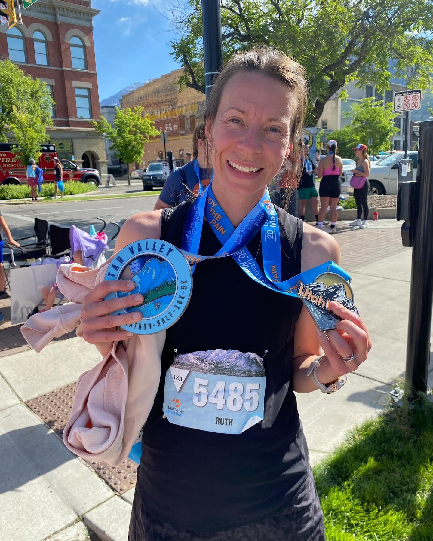 Congrats to @ruthanne_olson on a great performance @runutahvalley half marathon! Grabbing the #1 spot in age category rankings! 🔥🔥🏃♀️🏃♀️🥇
#yegrunner #halfmarathon #summerrunning