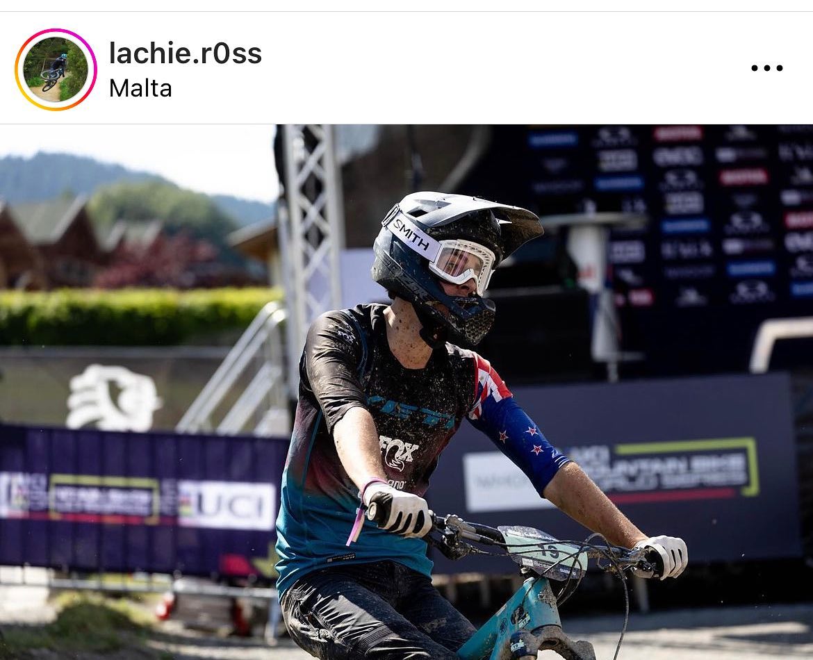 This guy! Ripping a huge result in very tough conditions @uci_mtbworldseries . Massive respect @lachie.r0ss 🔥🔥