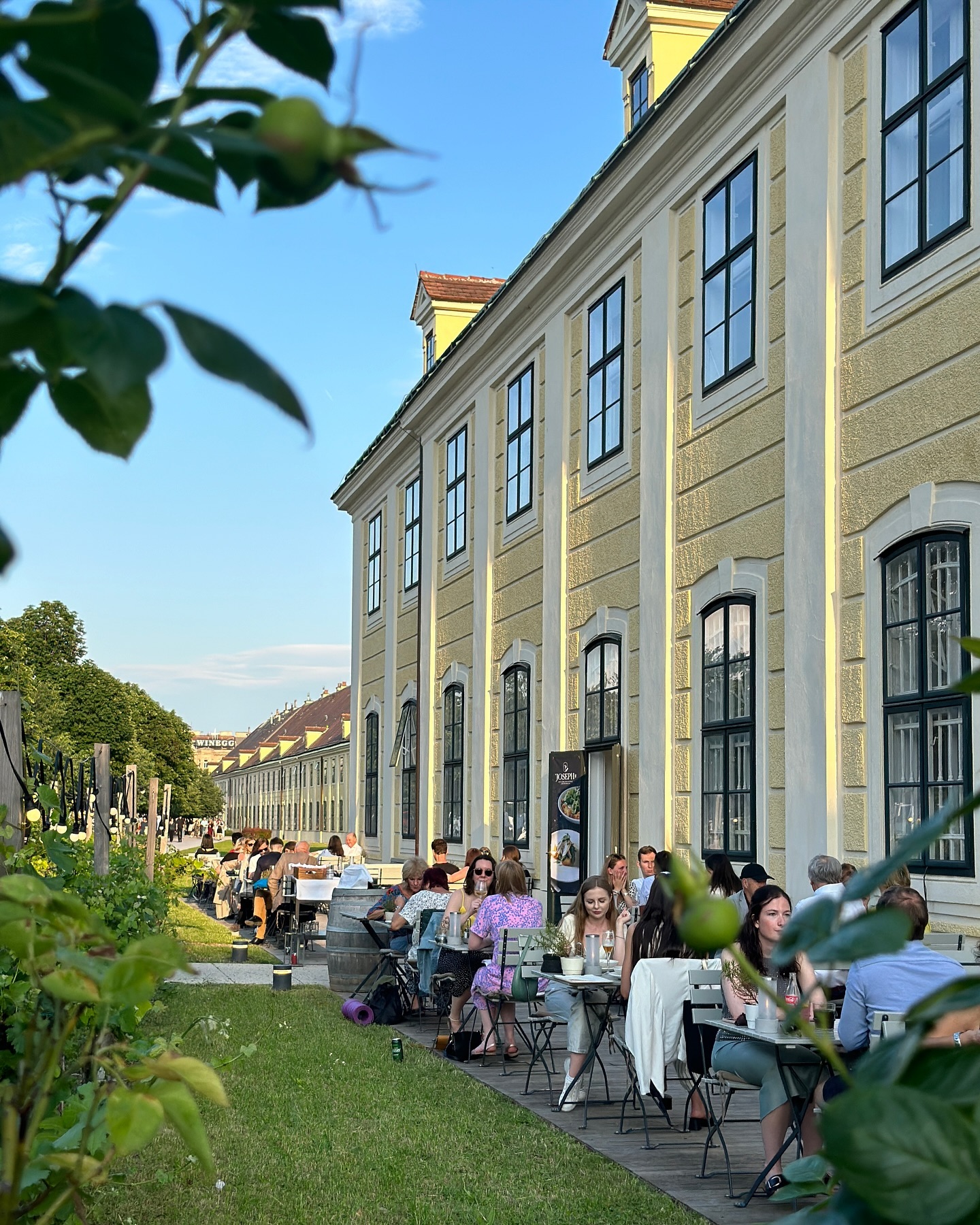 About last night ✨ FUNKY SOMMERNACHTSSOUNDS by @olivermarec_music & @martinvanlectro 🎶