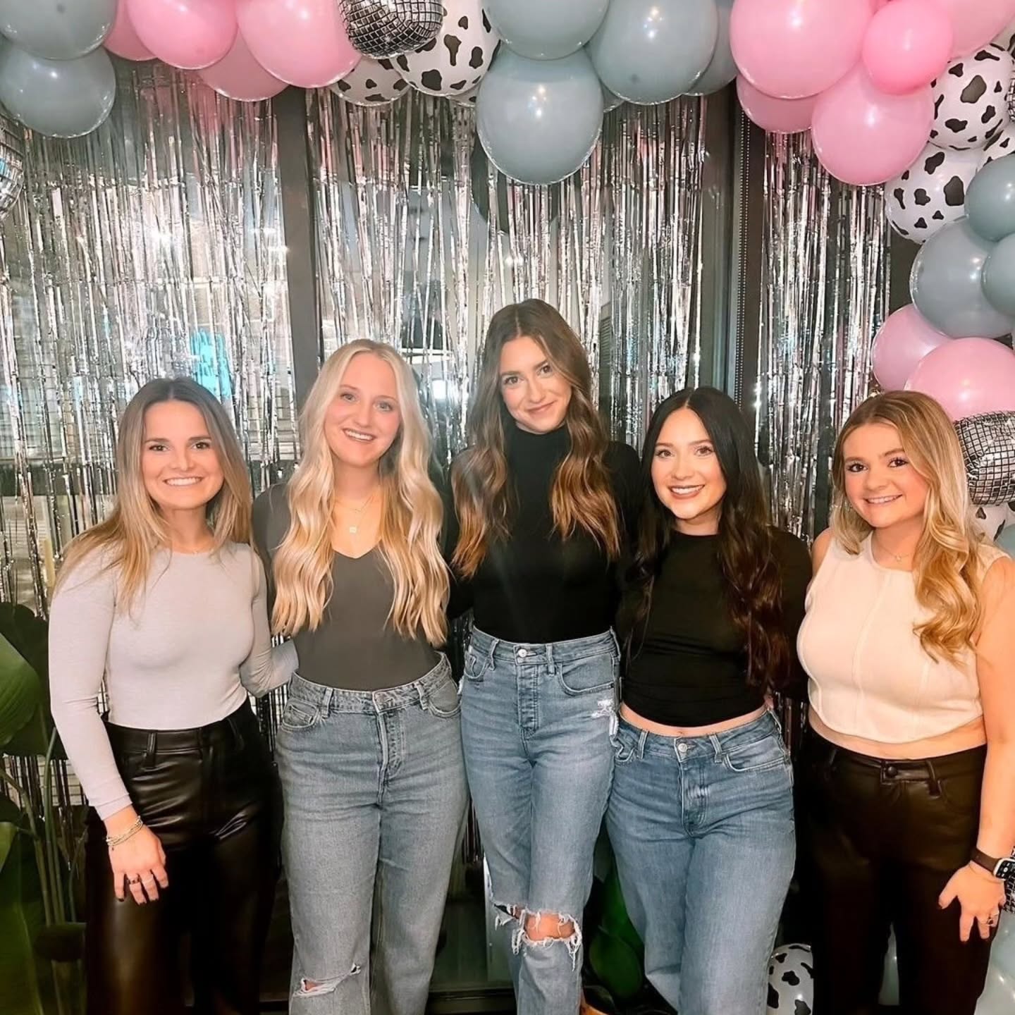 We are absolutely thrilled that we get the privilege of helping you celebrate your #brideera👰🏻♀️
.
.
Planning a bachelorette party can be overwhelming, that's why we're here to help 💗 If you're ready for a stress free experience, lets get started at thebridebash.com🥂
.
.
#bachelorettepartydecorations #nashvillebacheloretteparty #nashvillebachelorette #bachelorettepartyideas