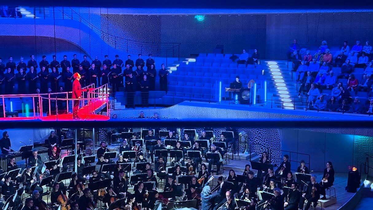 Good bye Hamburg!
Suspended moments to the score of Messiaen’s Saint François d’Assise at the Elbphilharmonie.
Third and final performance with Kent Nagano.
#messiaen #opera #kentnagano #nagano #martenot #ondesmartenot #hamburg #germany