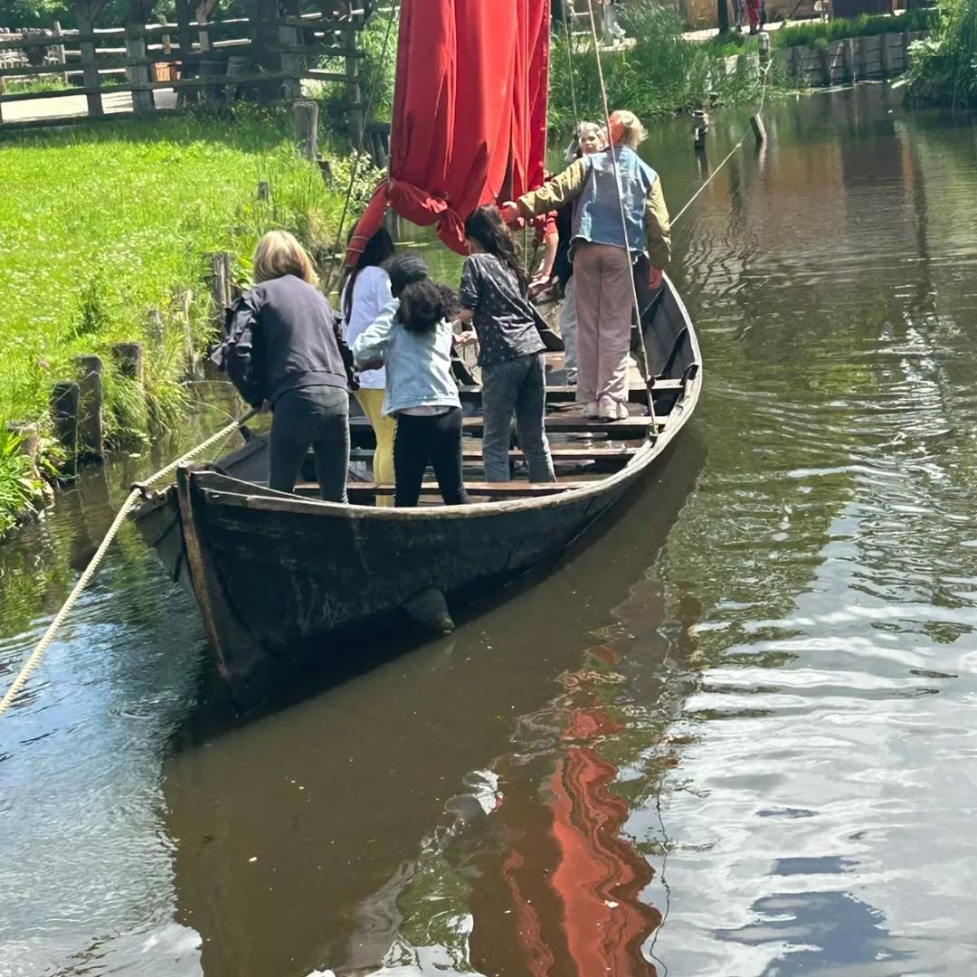 De kinderen van groep 5 en 6 gingen dit jaar op schoolreis naar het Archeon! #aldoende #archeon