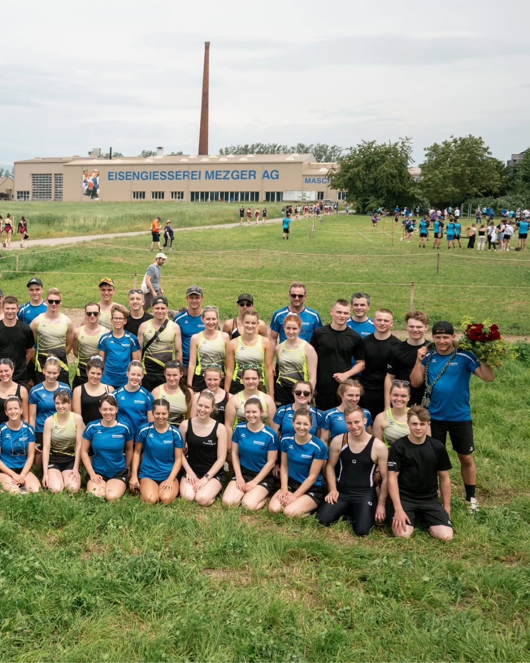 Was für ein sensationelles Wochenende!🥳
Am seeländischen Turnfest in Kallnach erreichten wir mit der erturnten Schlussnote im 3-teiligen Vereinswettkampf von 28.30 den 3. Rang🥉 der 1. Stärkeklasse.💪
Auch in der Stafette am Sonntag rannten unsere Männer und Frauen der Konkurrenz weit voraus.🏃♂️➡️🥇🏃♀️➡️🥇
Danke @stf2024kallnach für die Organisation!
Nun freuen wir uns auf das bevorstehende TKT in Arbon @tkt_2024 🎉🤸